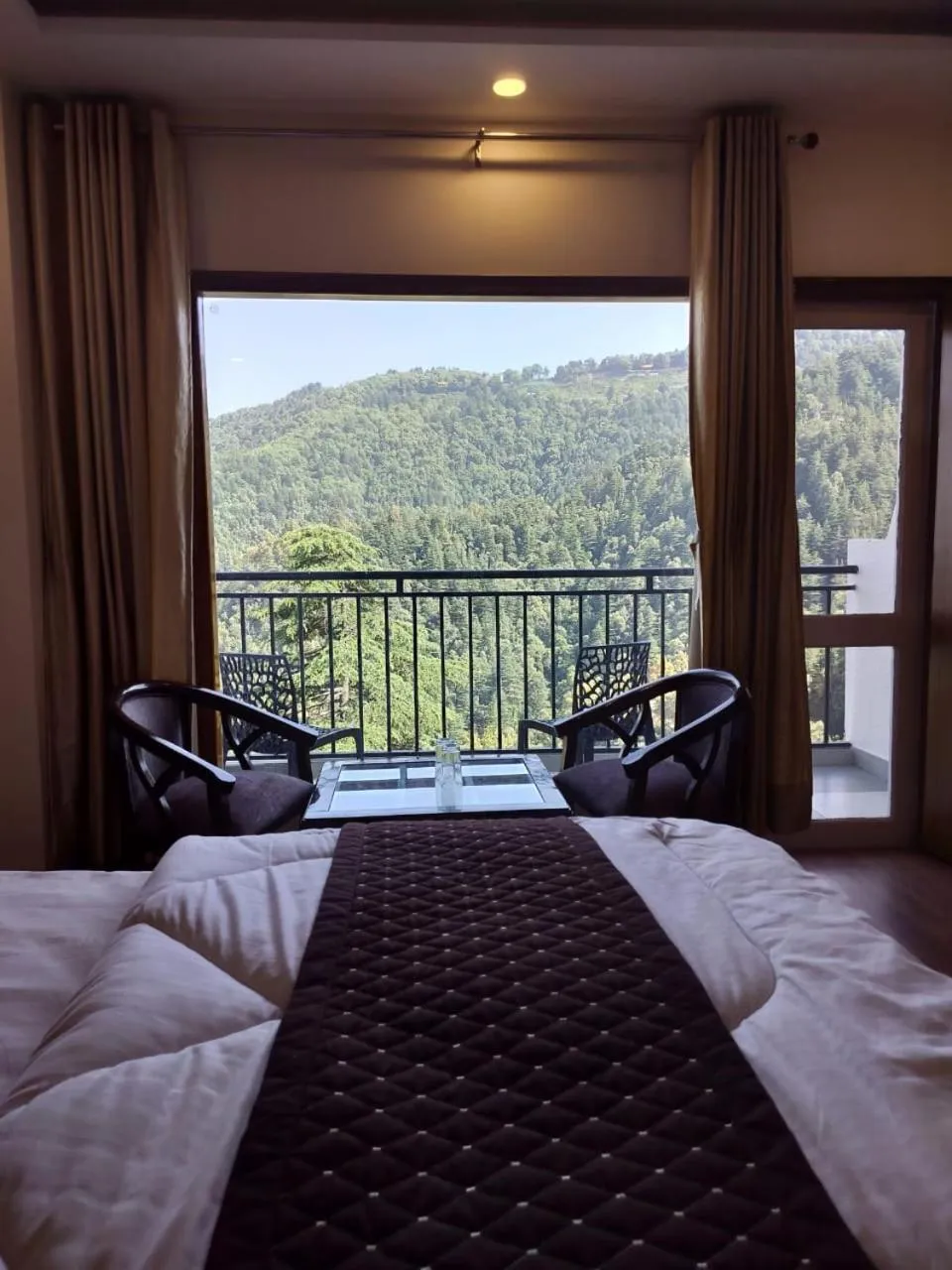 Bedroom, Bed in Summer Hill Resort