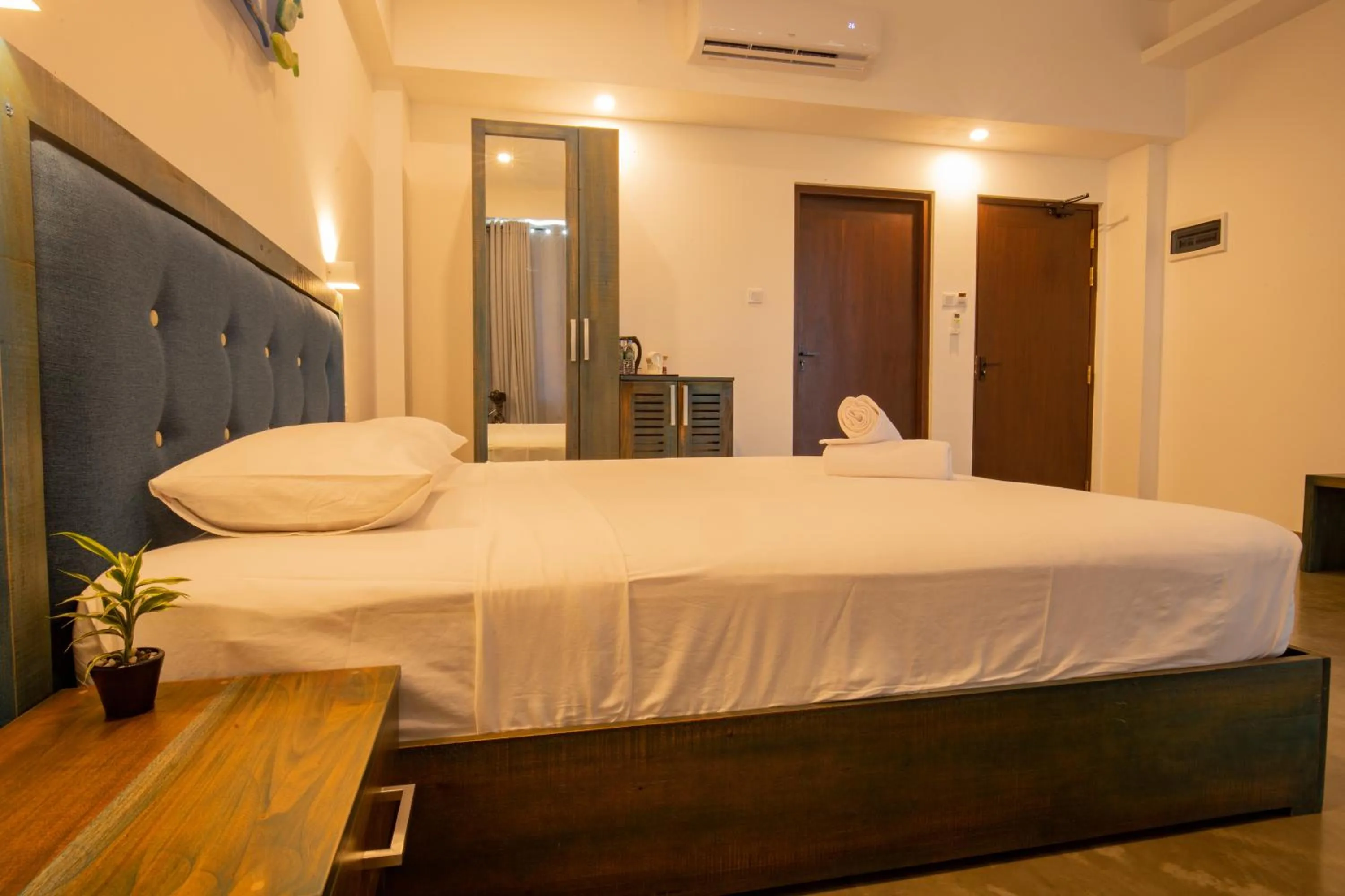 Bed in Somerset Mirissa Blue