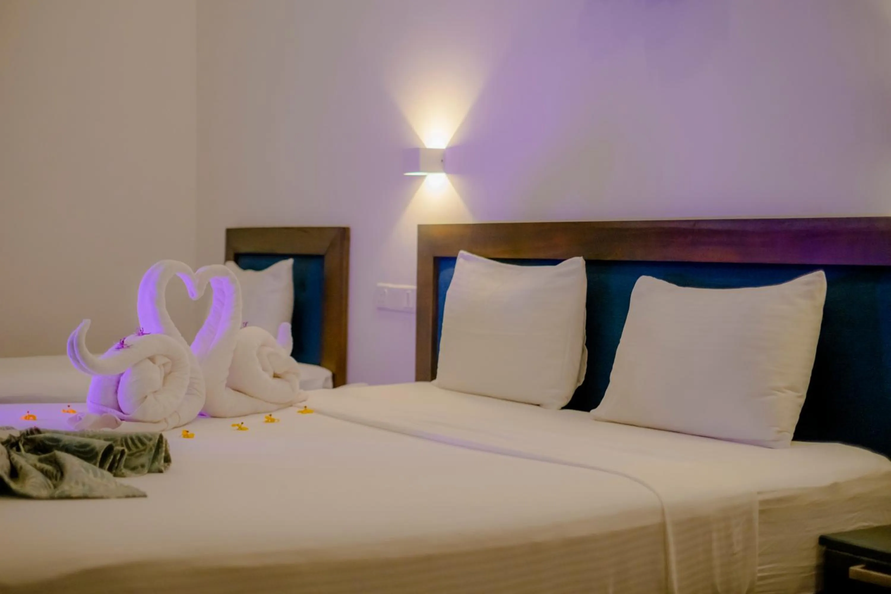 Bed in Somerset Mirissa Blue