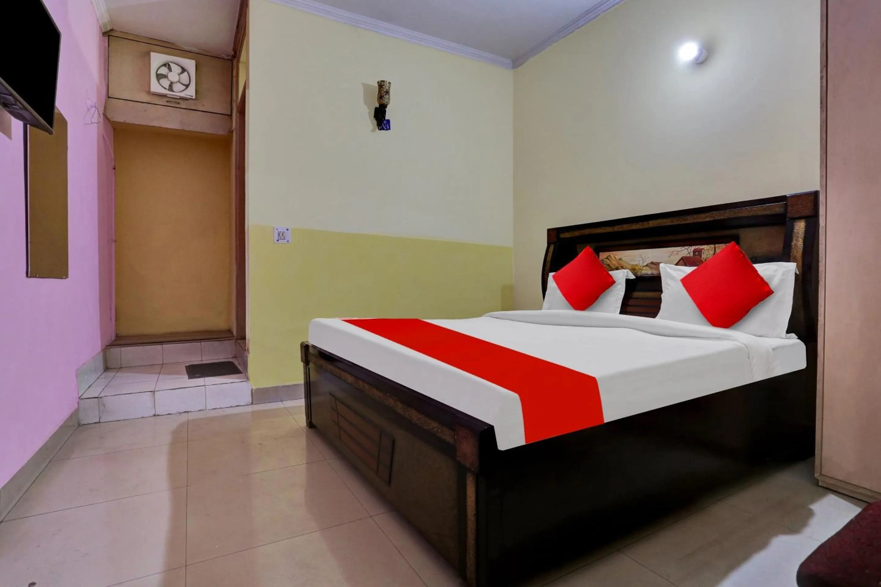Bedroom, Bed in Hotel O Abhishek Residency