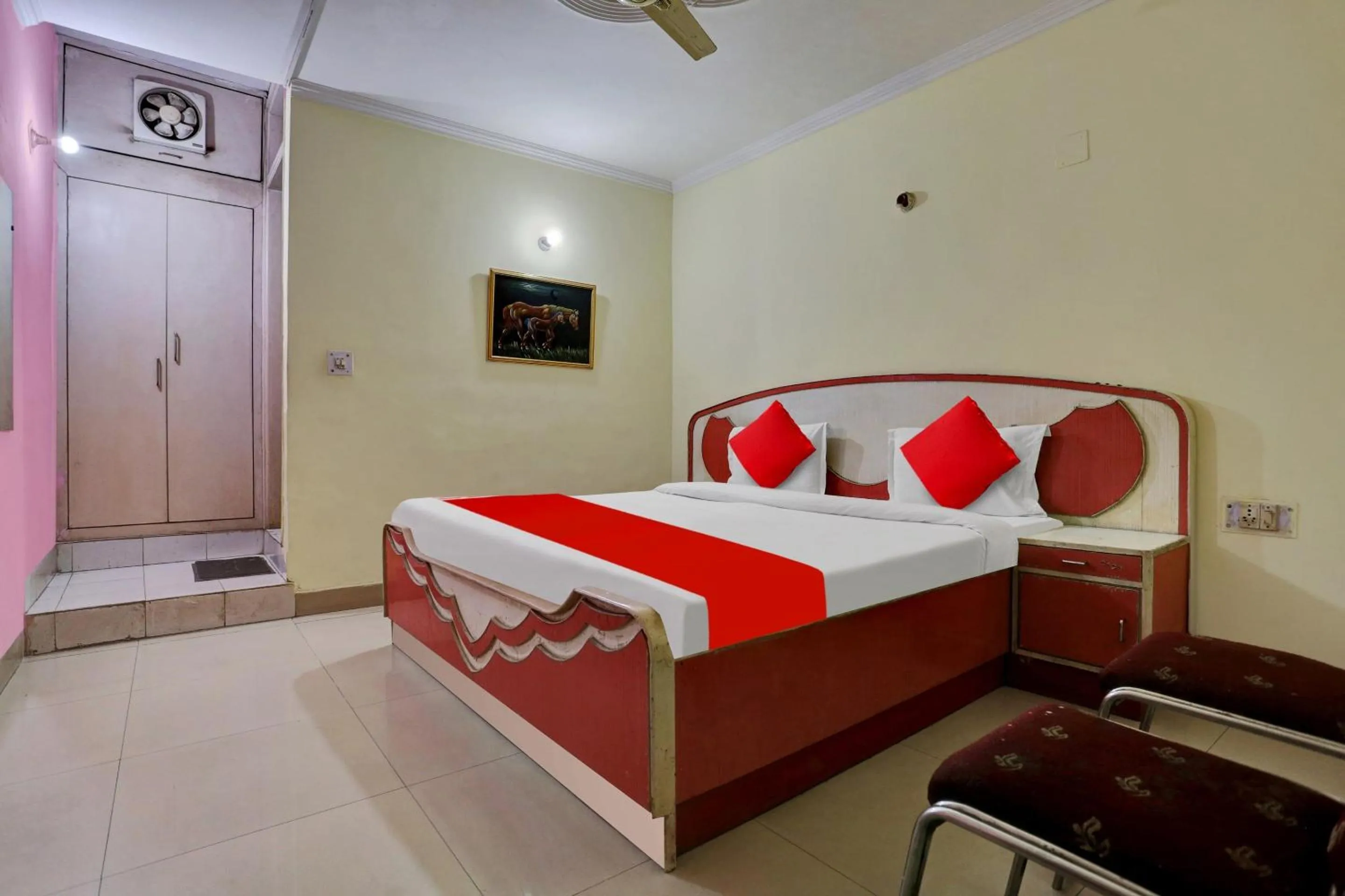 Bedroom, Bed in Hotel O Abhishek Residency