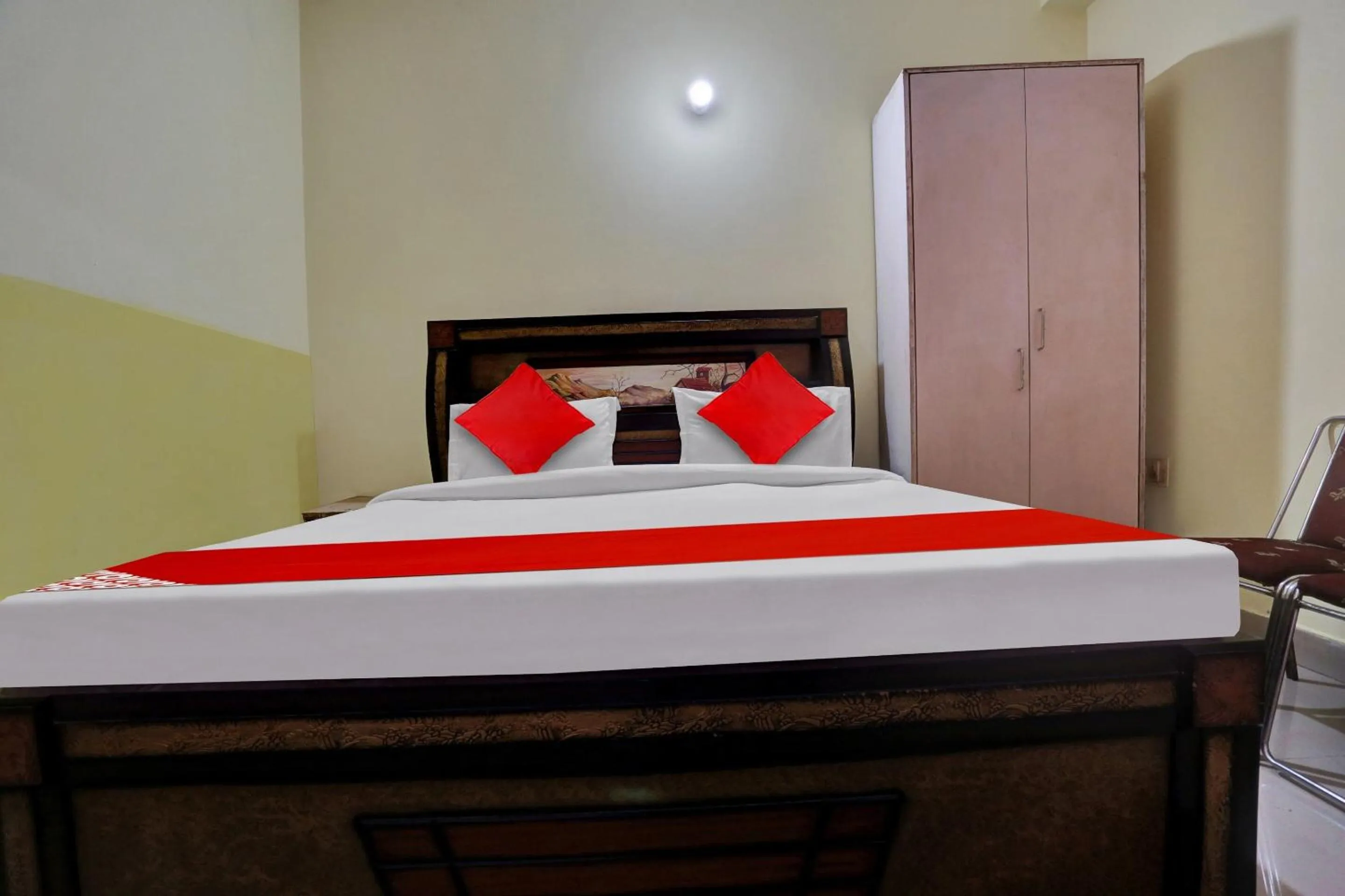 Bedroom, Bed in Hotel O Abhishek Residency