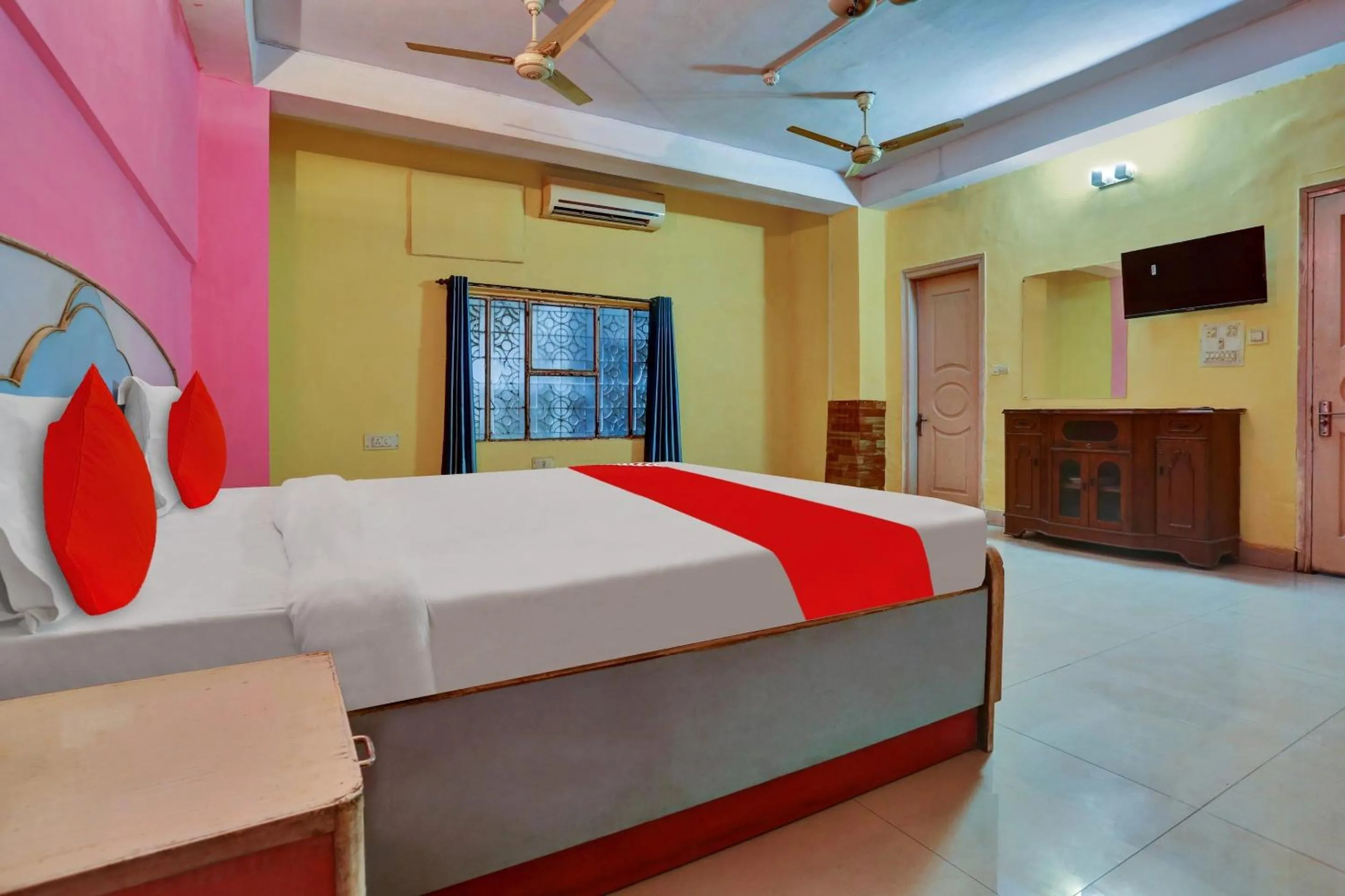 Bedroom, Bed in Hotel O Abhishek Residency