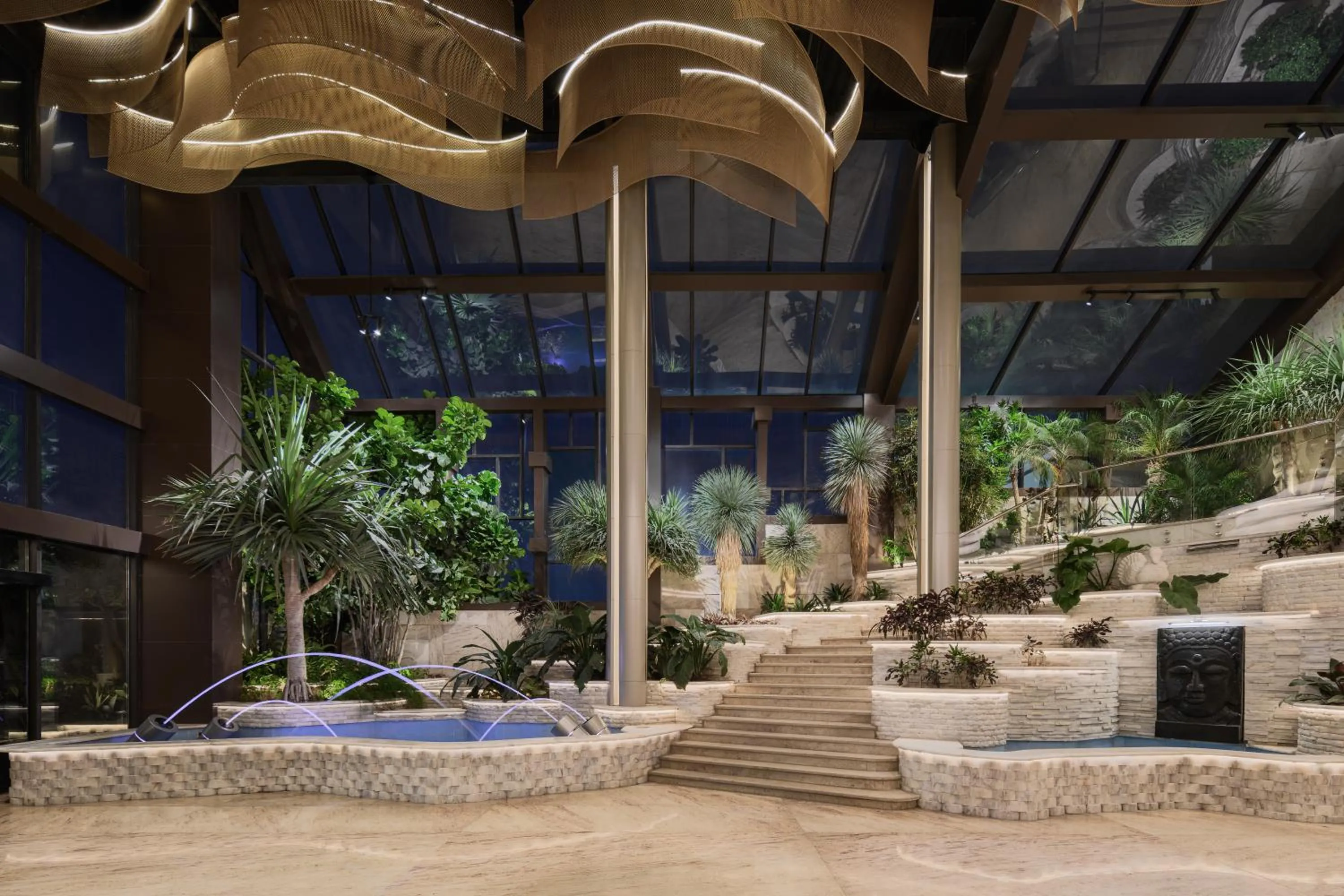 Lobby or reception in Crowne Plaza Alexandria Mirage by IHG