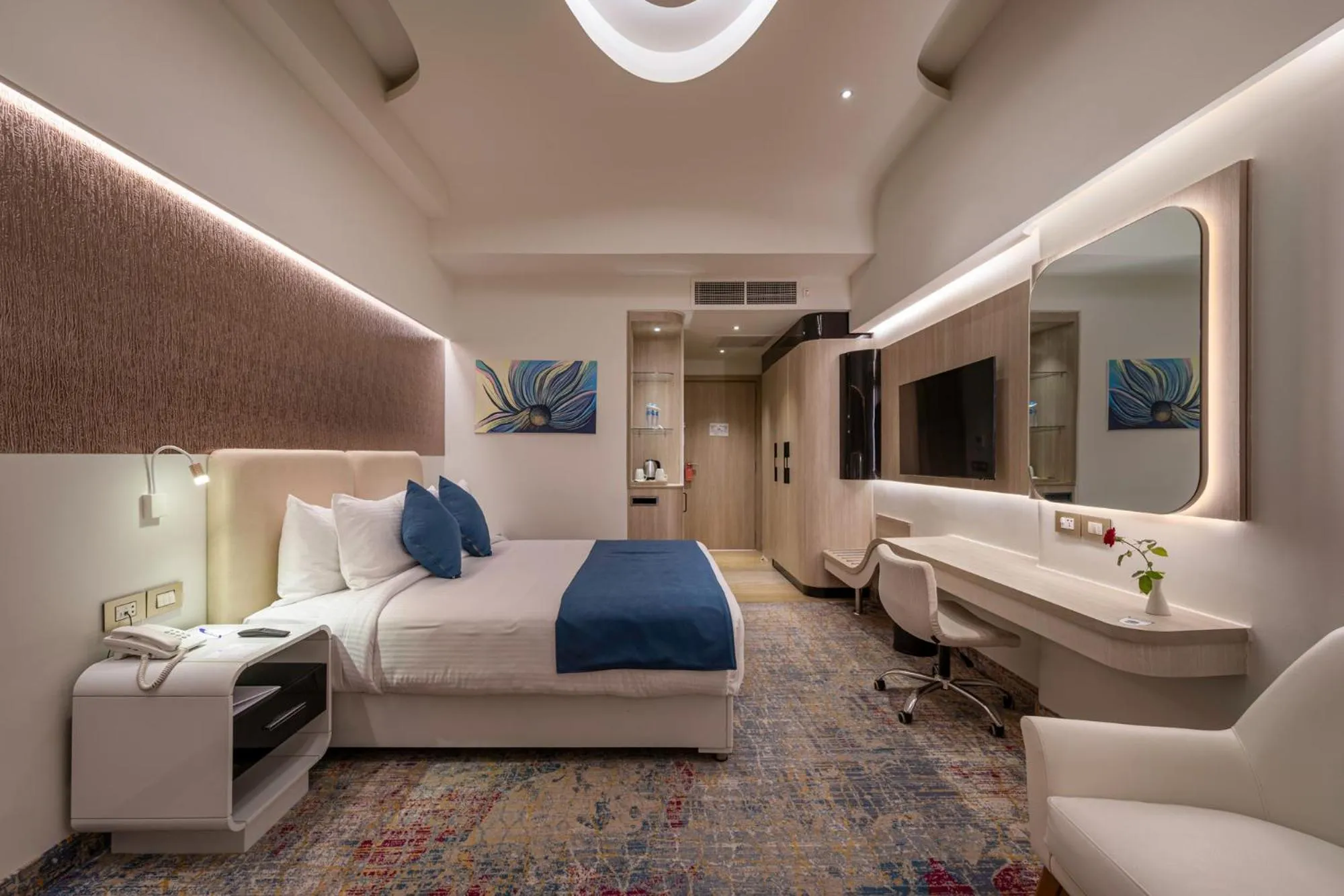 Bedroom, Bed in Crowne Plaza Alexandria Mirage by IHG