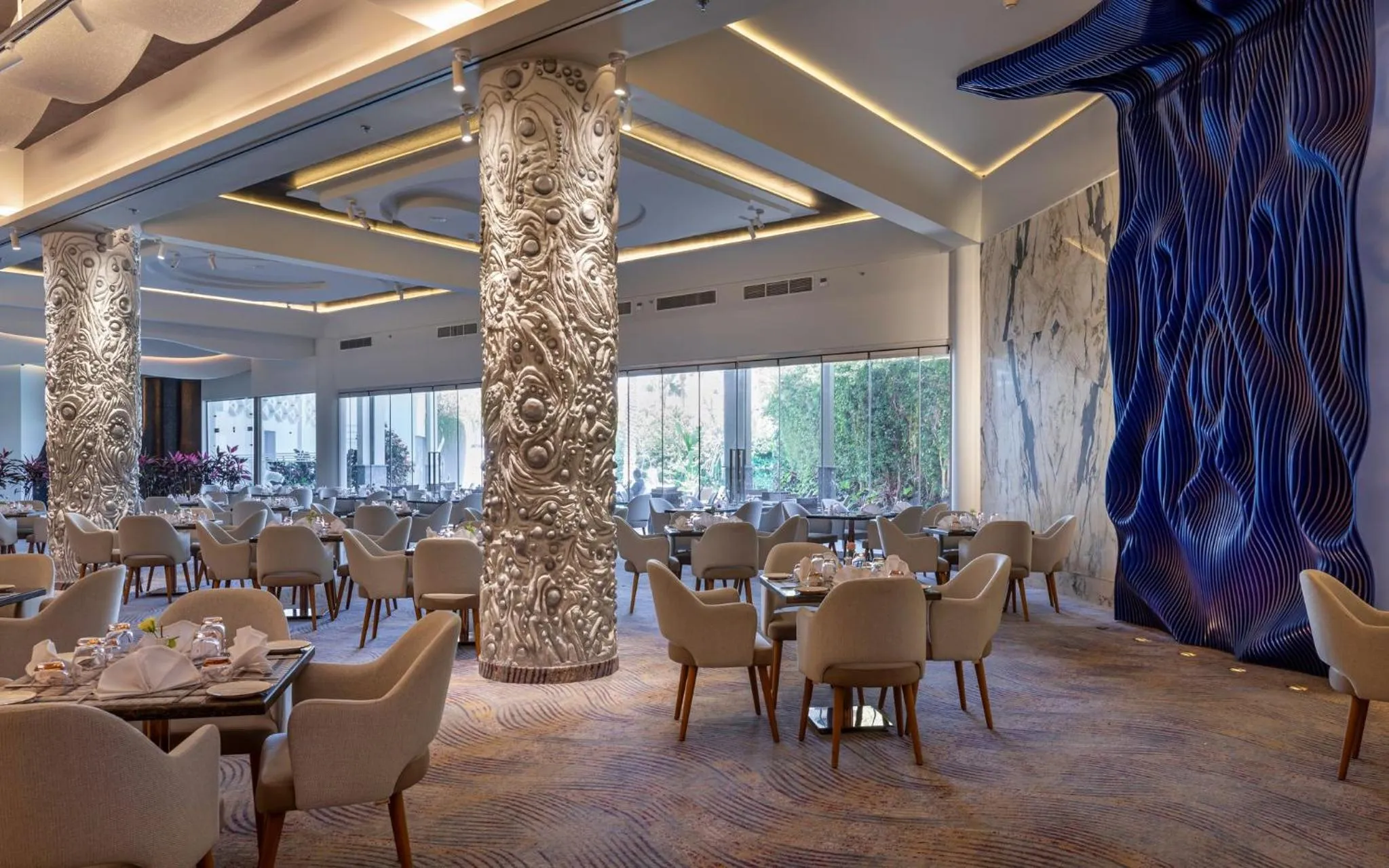 Restaurant/places to eat in Crowne Plaza Alexandria Mirage by IHG