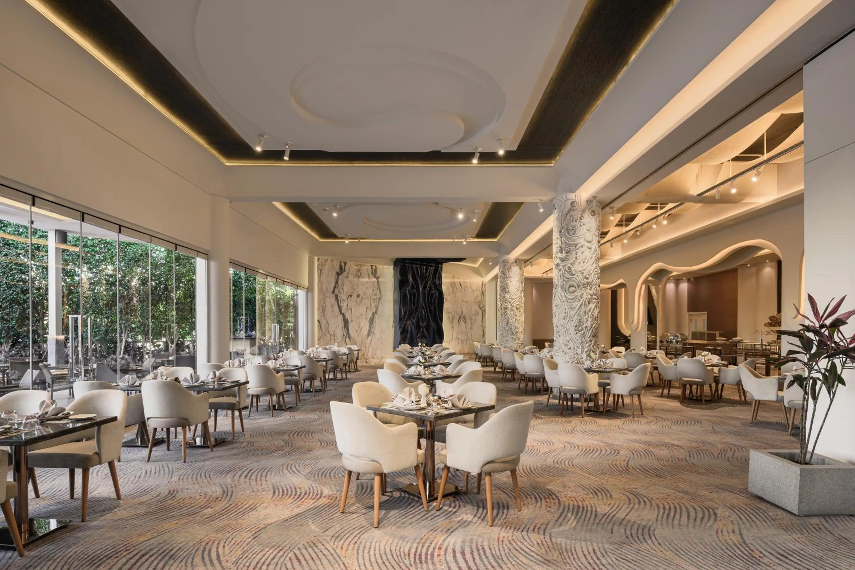 Restaurant/places to eat in Crowne Plaza Alexandria Mirage by IHG