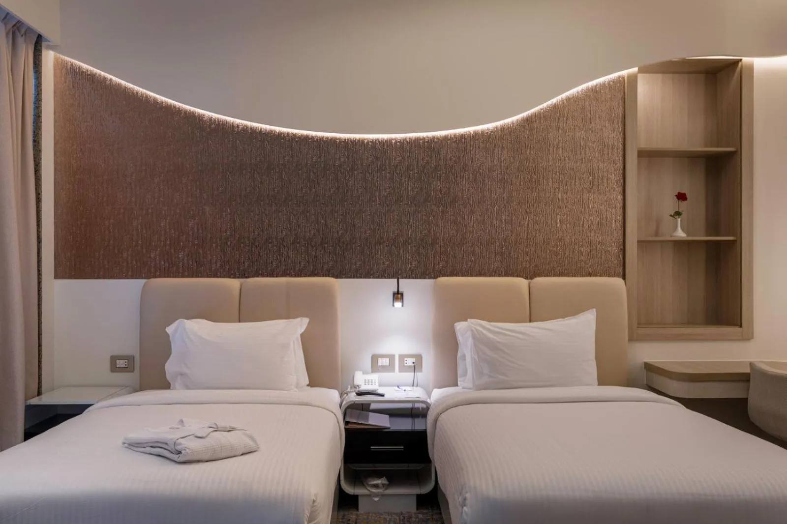 Bedroom, Bed in Crowne Plaza Alexandria Mirage by IHG