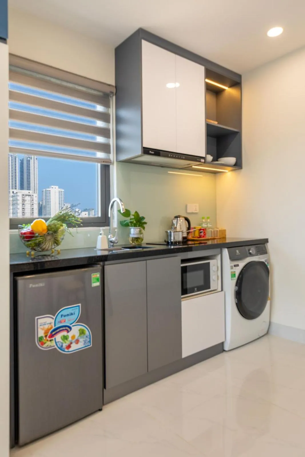 stove in The Home Hotel & Apartment