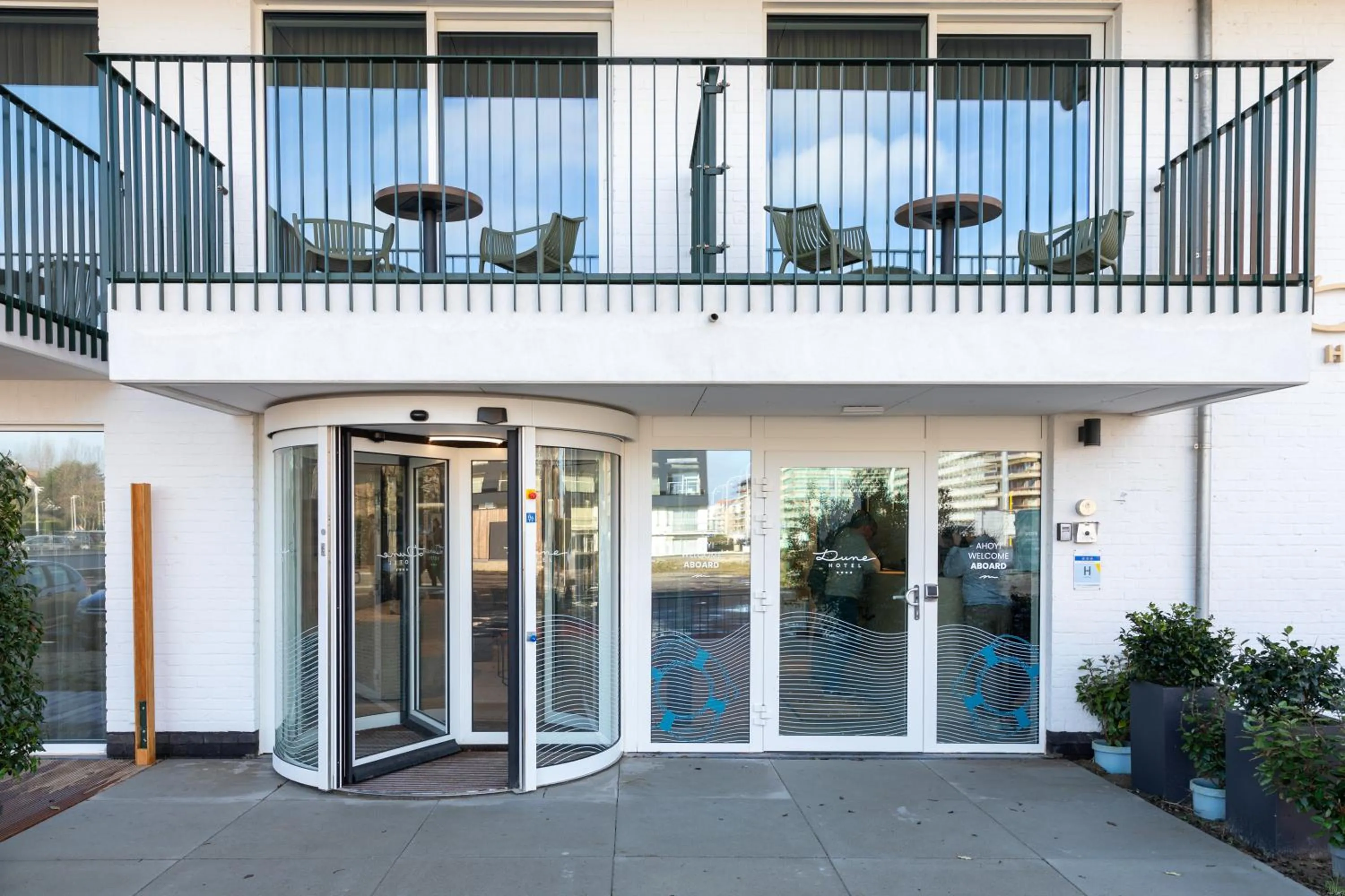 Facade/entrance in Dune Hotel Nieuwpoort