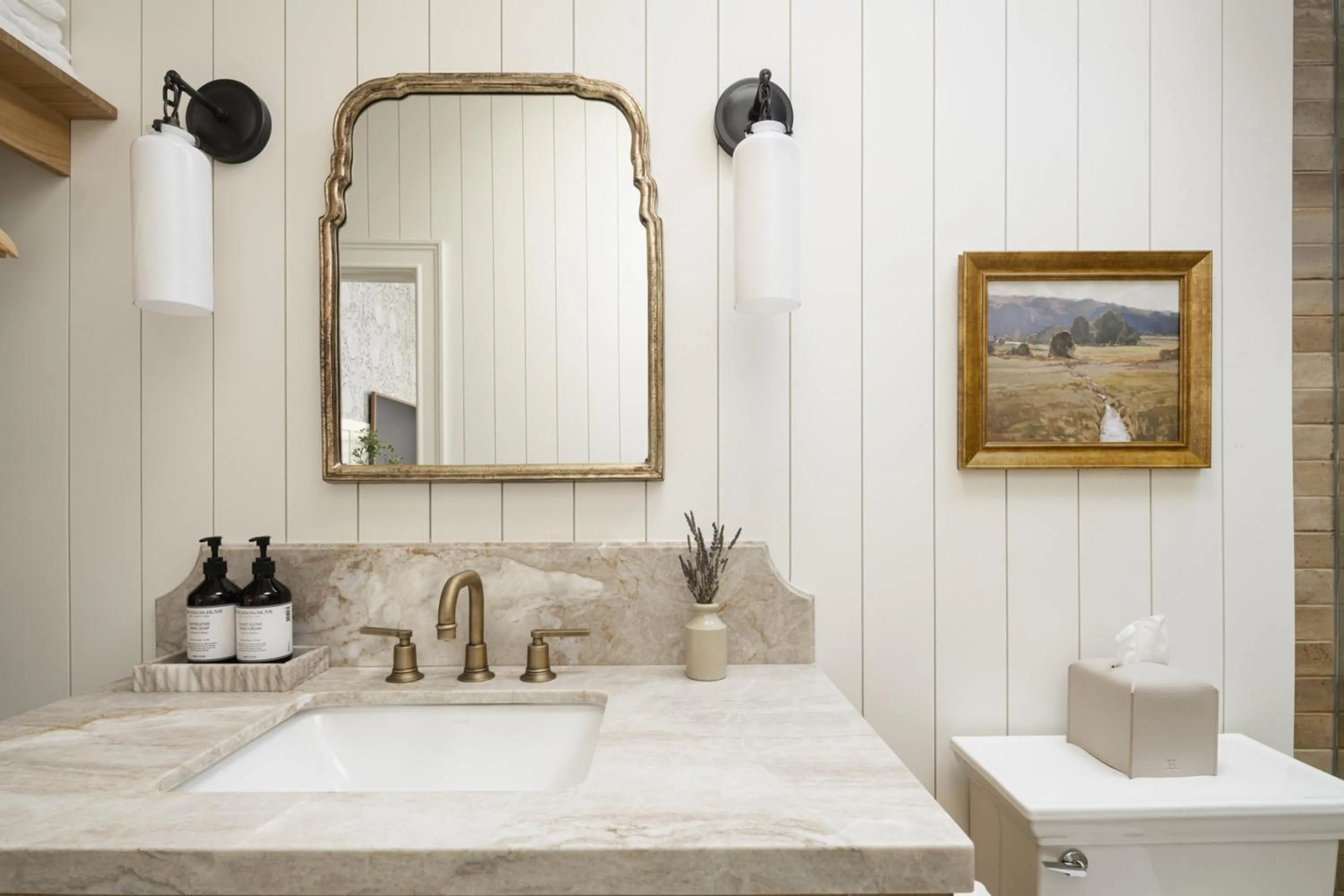 Bathroom, Bed in Orchard Hill