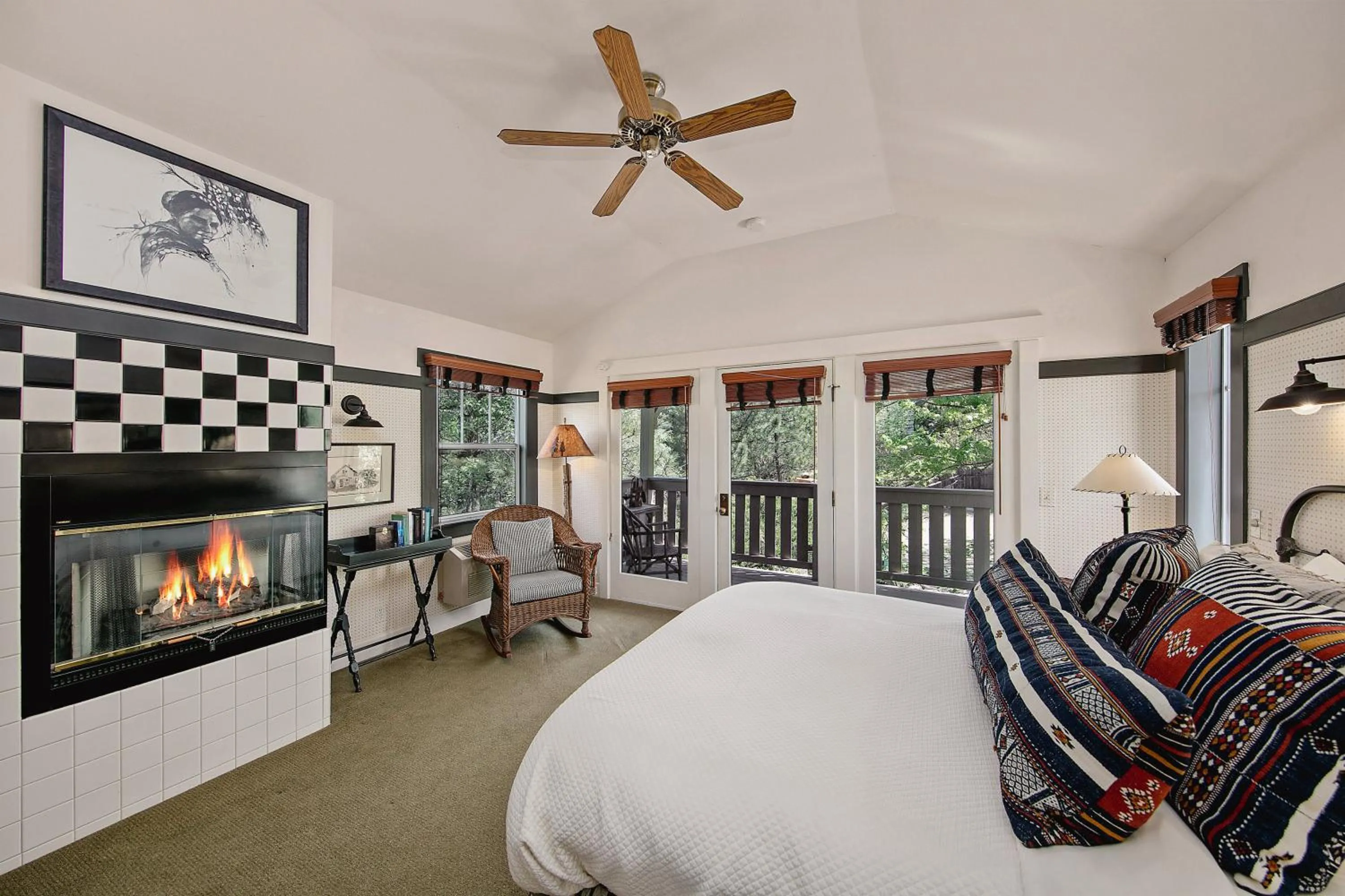 Photo of the whole room, Bed in Orchard Hill