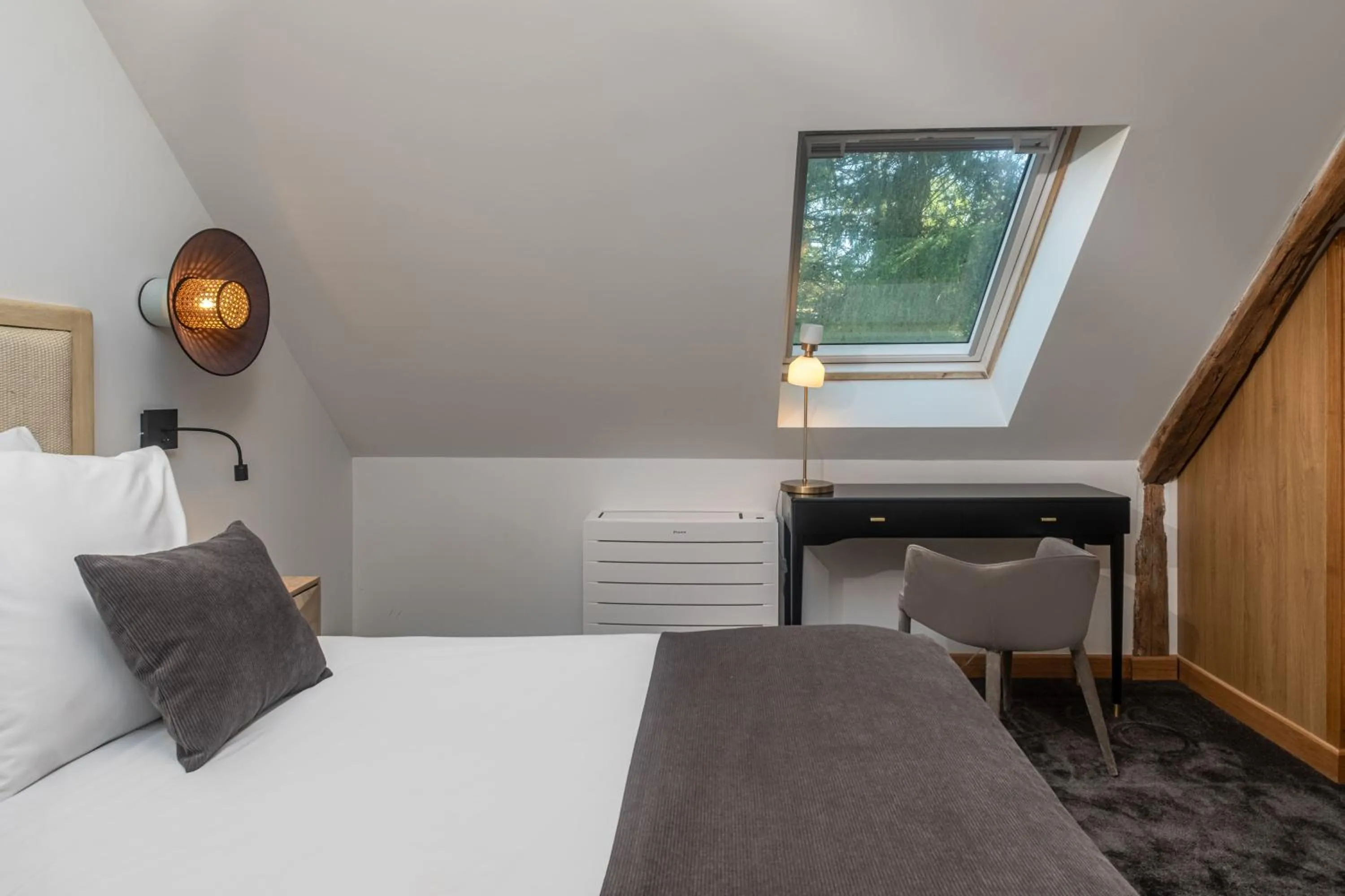 Bedroom, Bed in Domaine de la Commanderie de Ballan