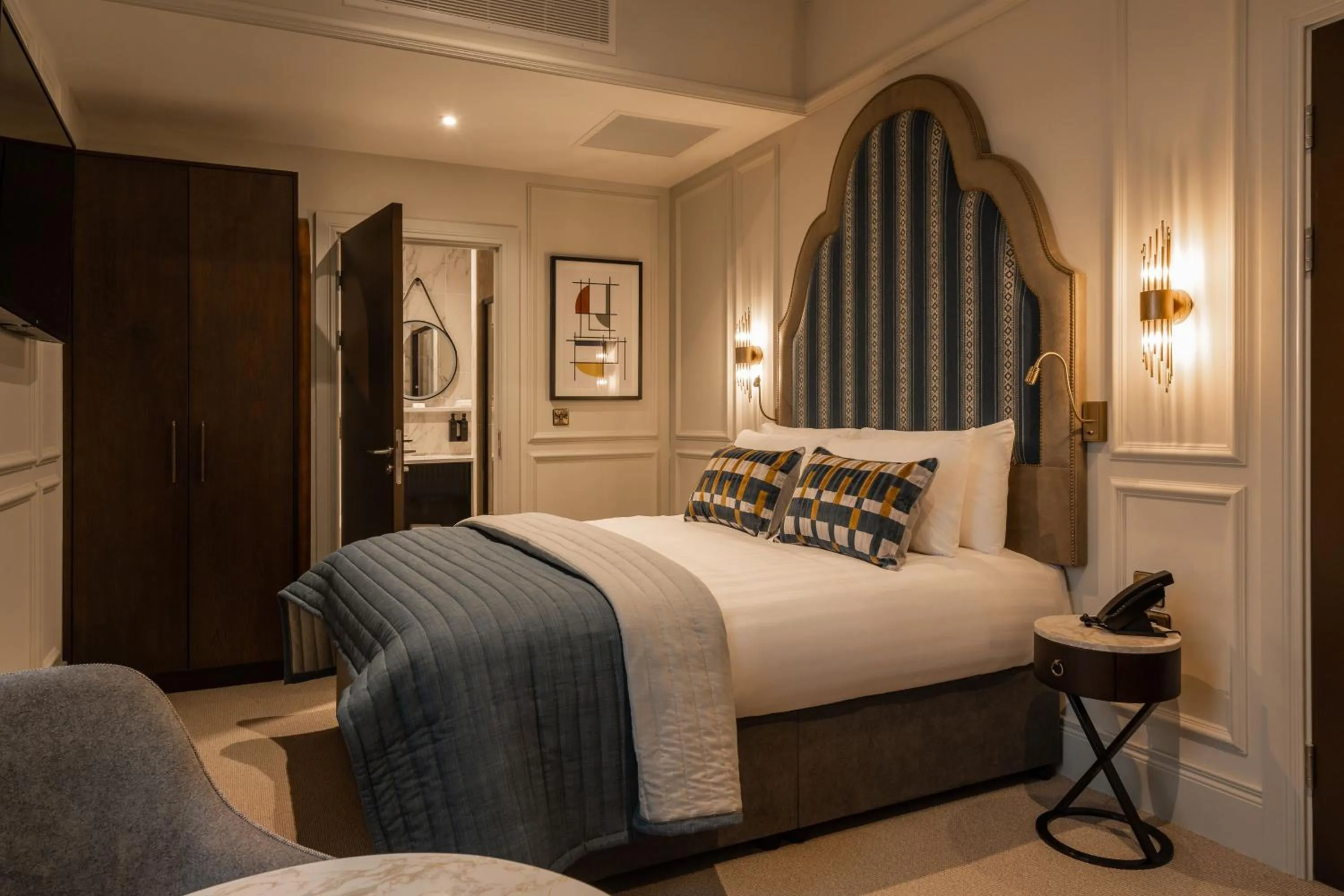 Bed in The Ebrington Hotel