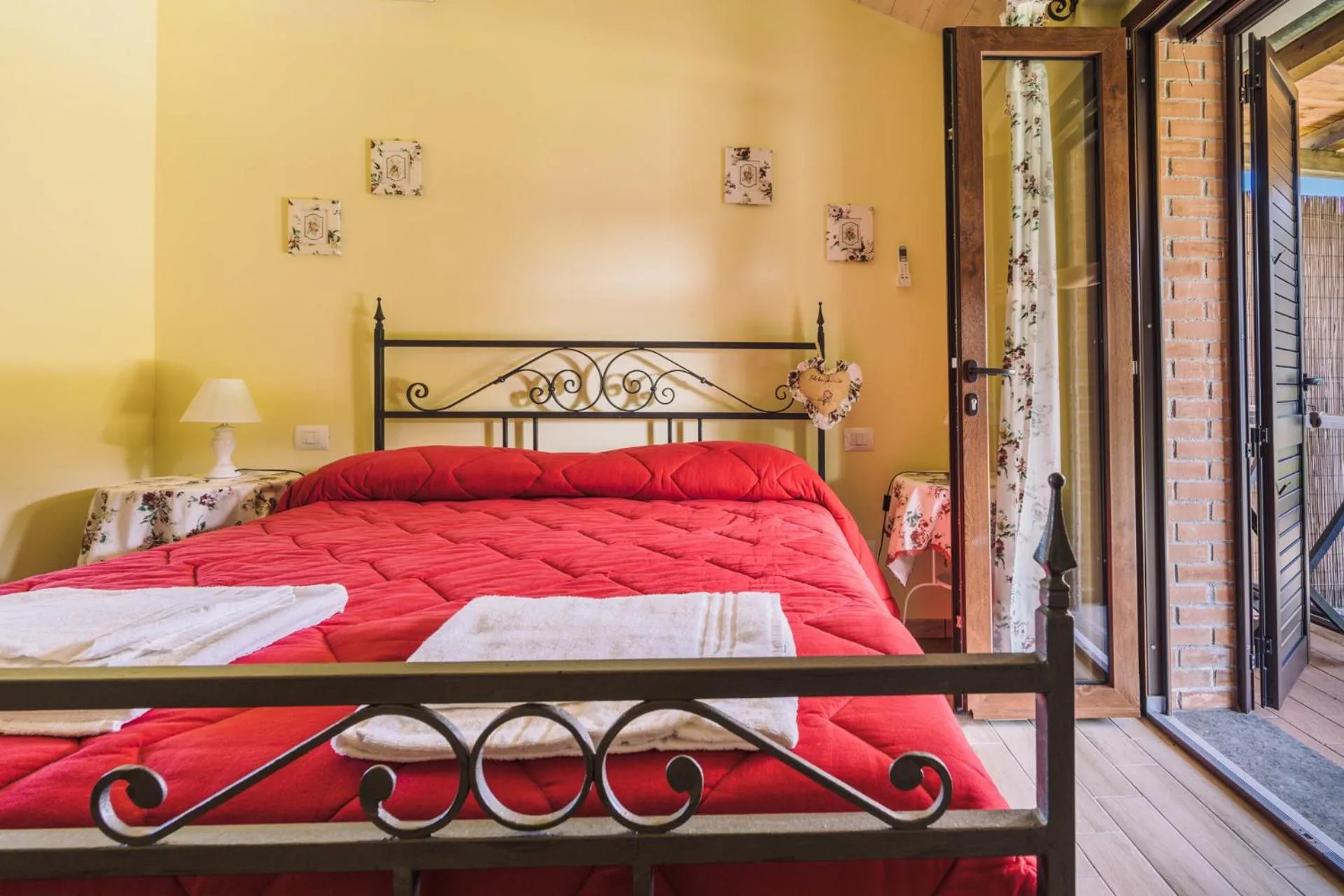 Bedroom in Agriturismo il Laghetto