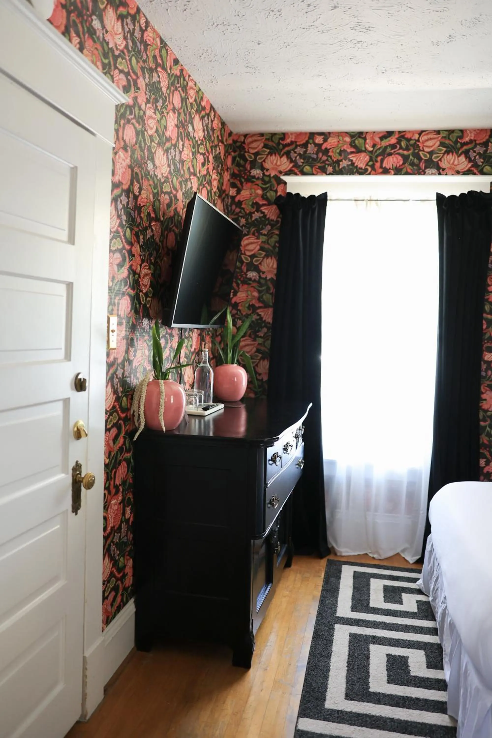 Bedroom, Bed in Marianna Stoltz House