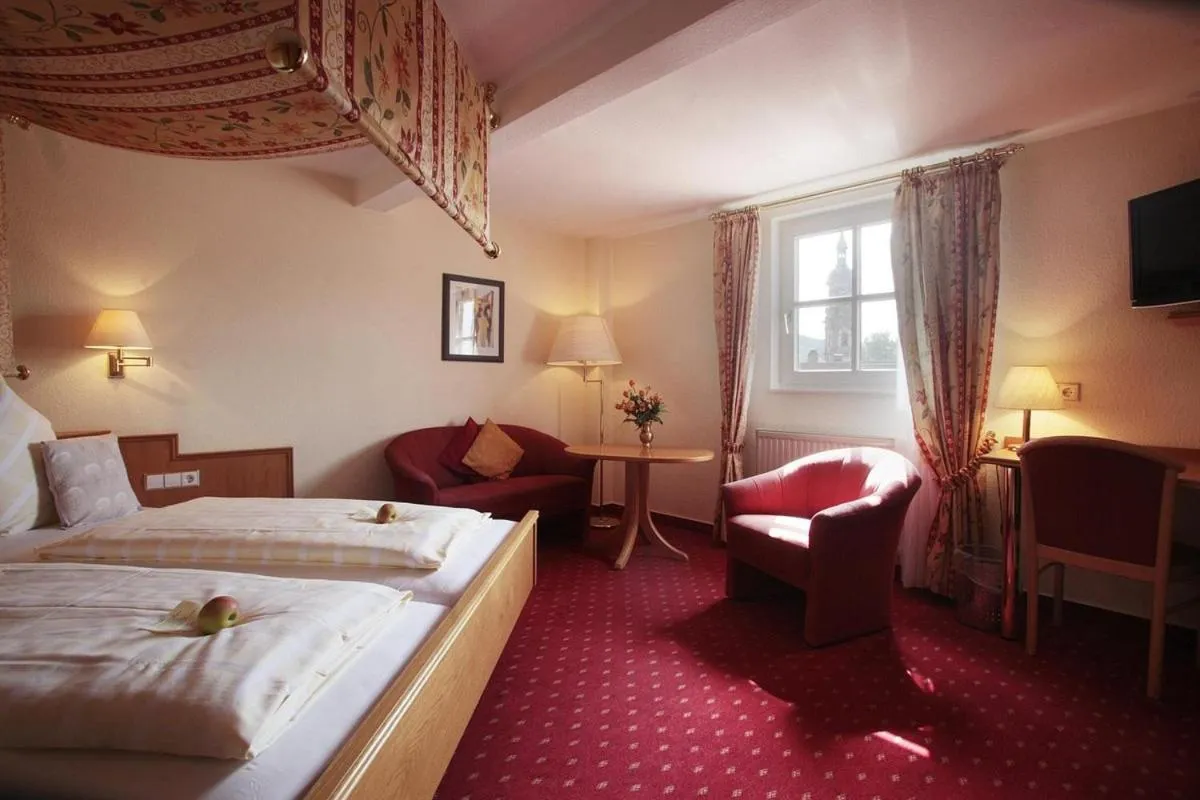 Photo of the whole room, Bed in Gasthof Hirsch