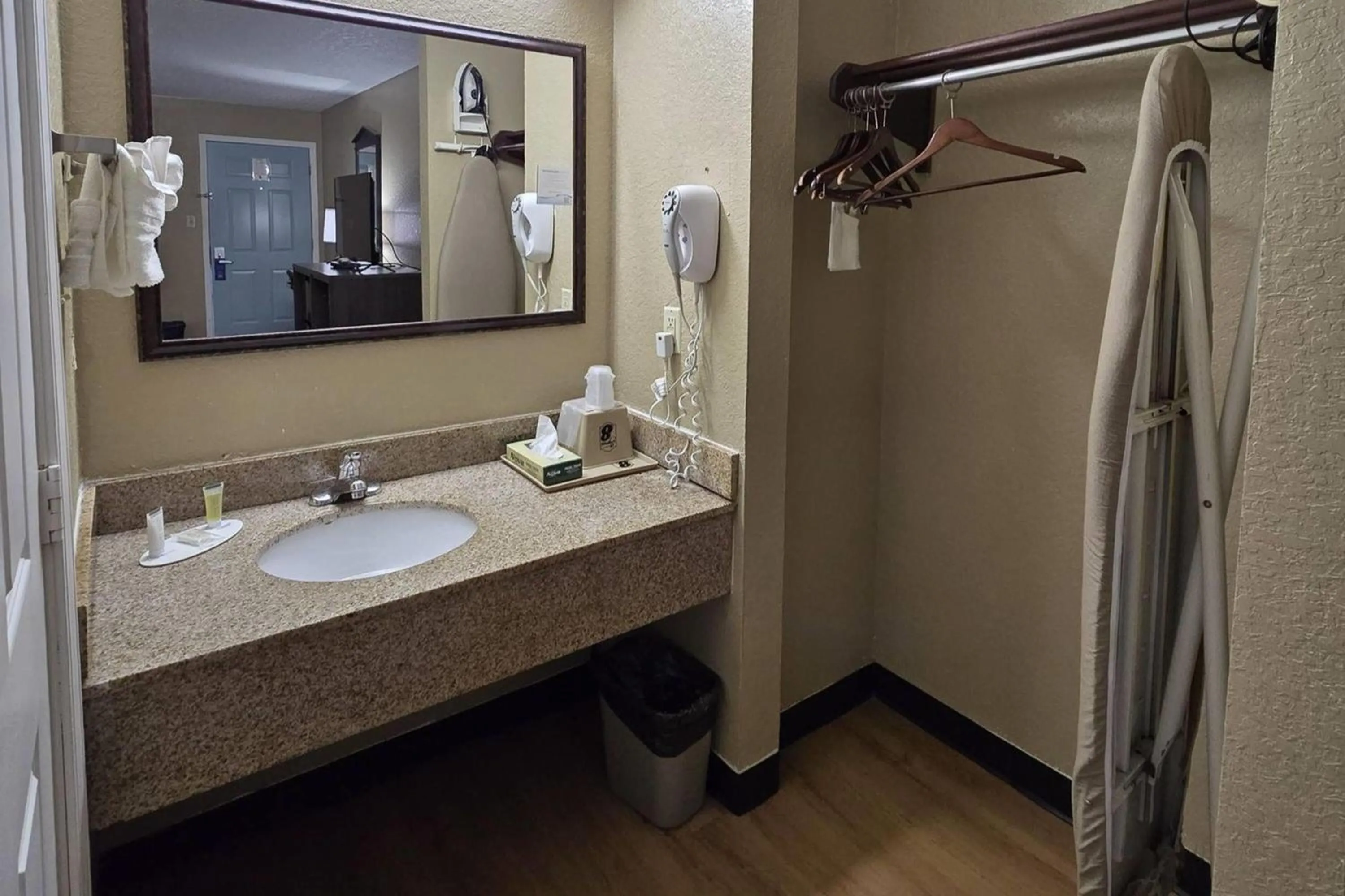 Bathroom in Super 8 by Wyndham Arkadelphia Caddo Valley Area