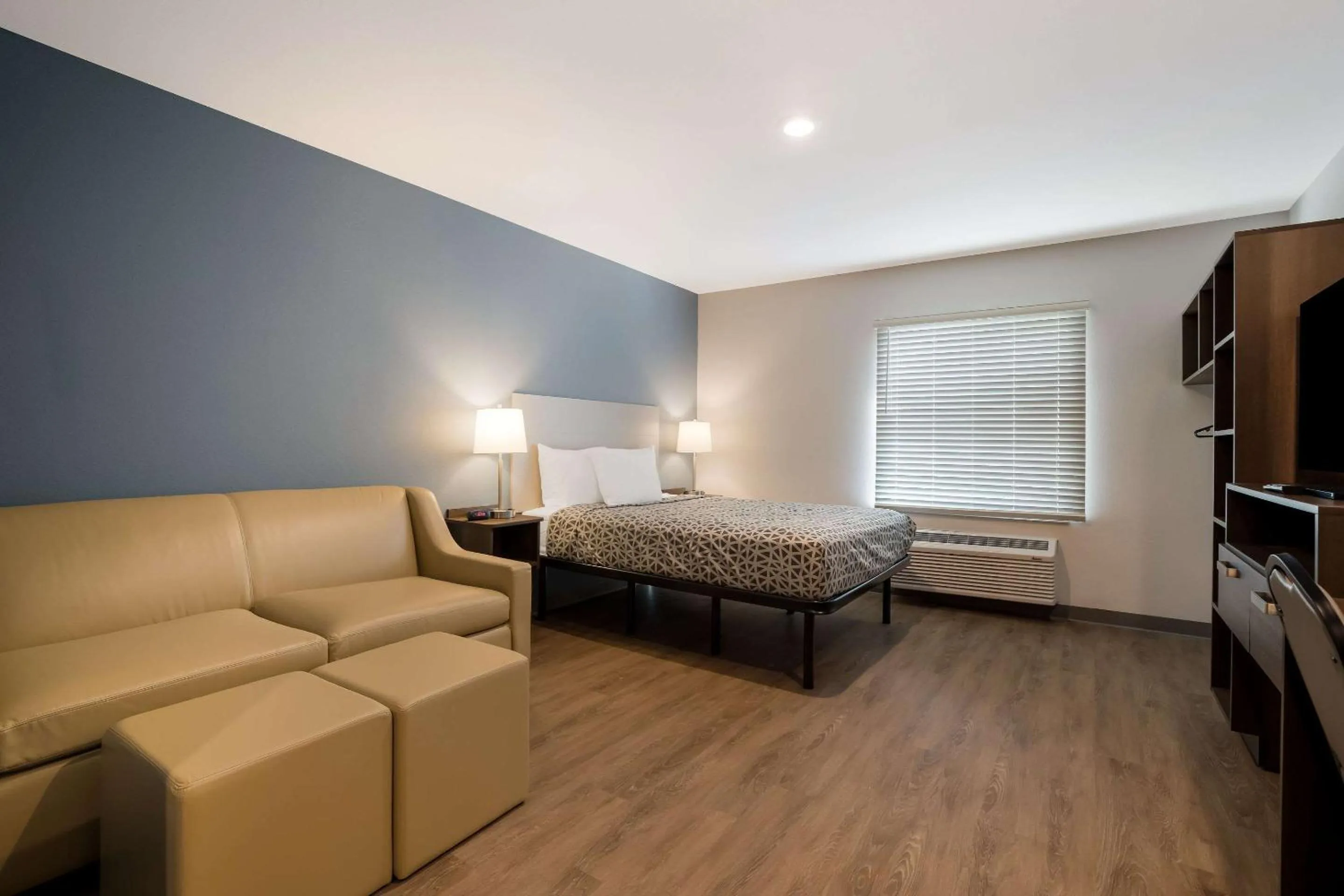 Bed in WoodSpring Suites Moreno Valley