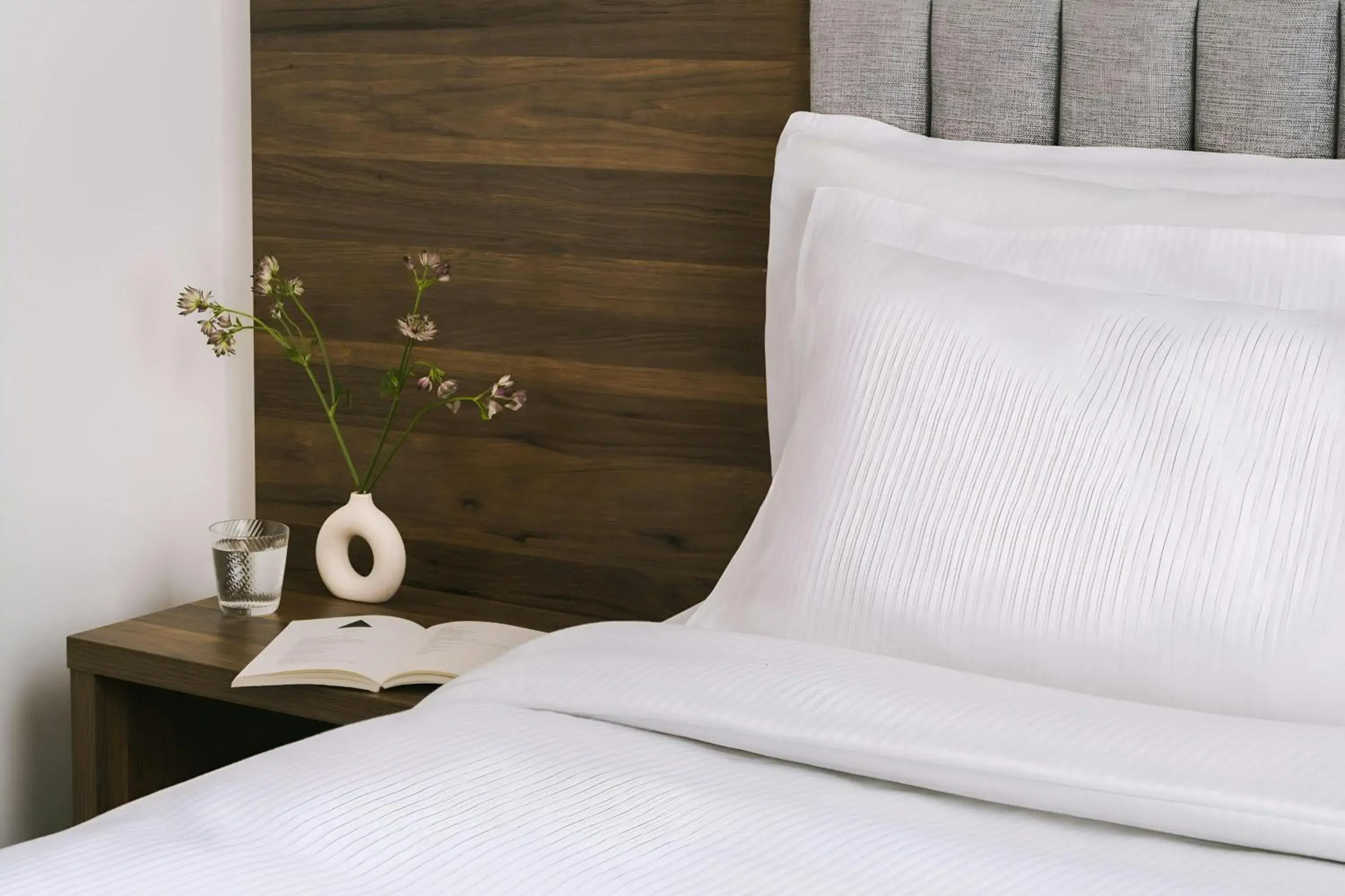 Superior Queen Room in The Voyage Hotel Paddington Superior Queen Room in The Voyage Hotel Paddington