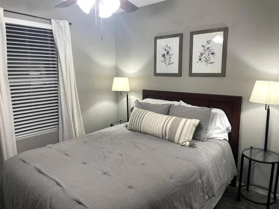 Bedroom, Bed in Luxury Modern Condo by the Lake - Breezy Escape