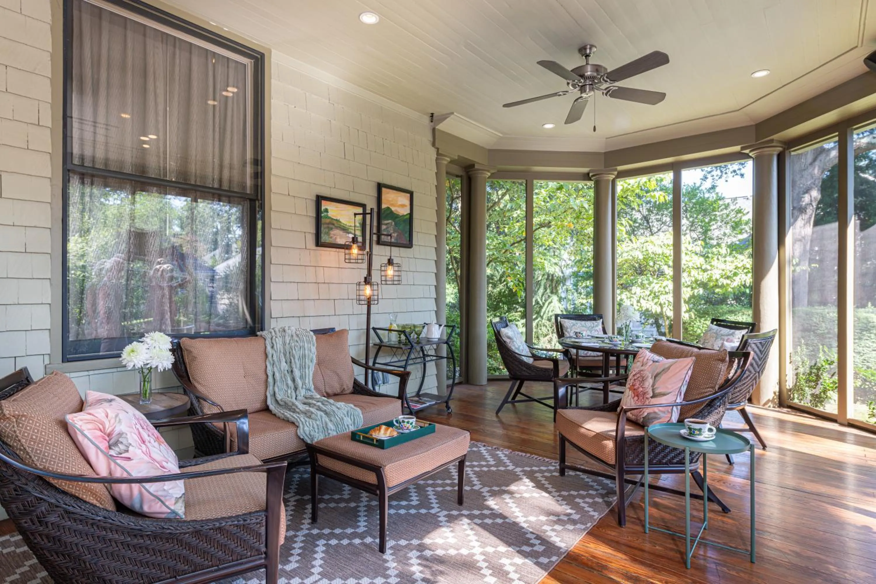 Patio in Stonehurst Place Bed & Breakfast