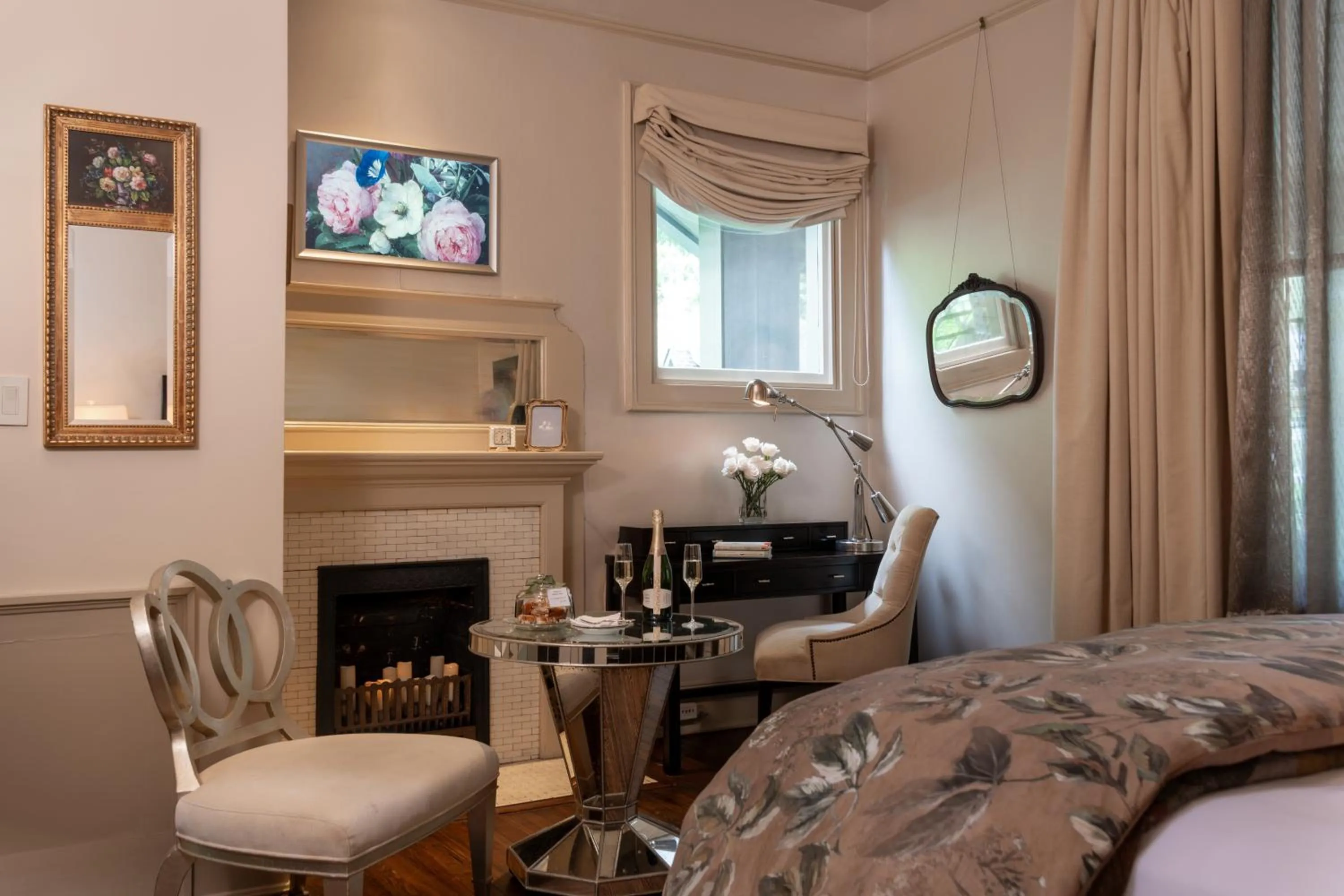 Bed in Stonehurst Place Bed & Breakfast