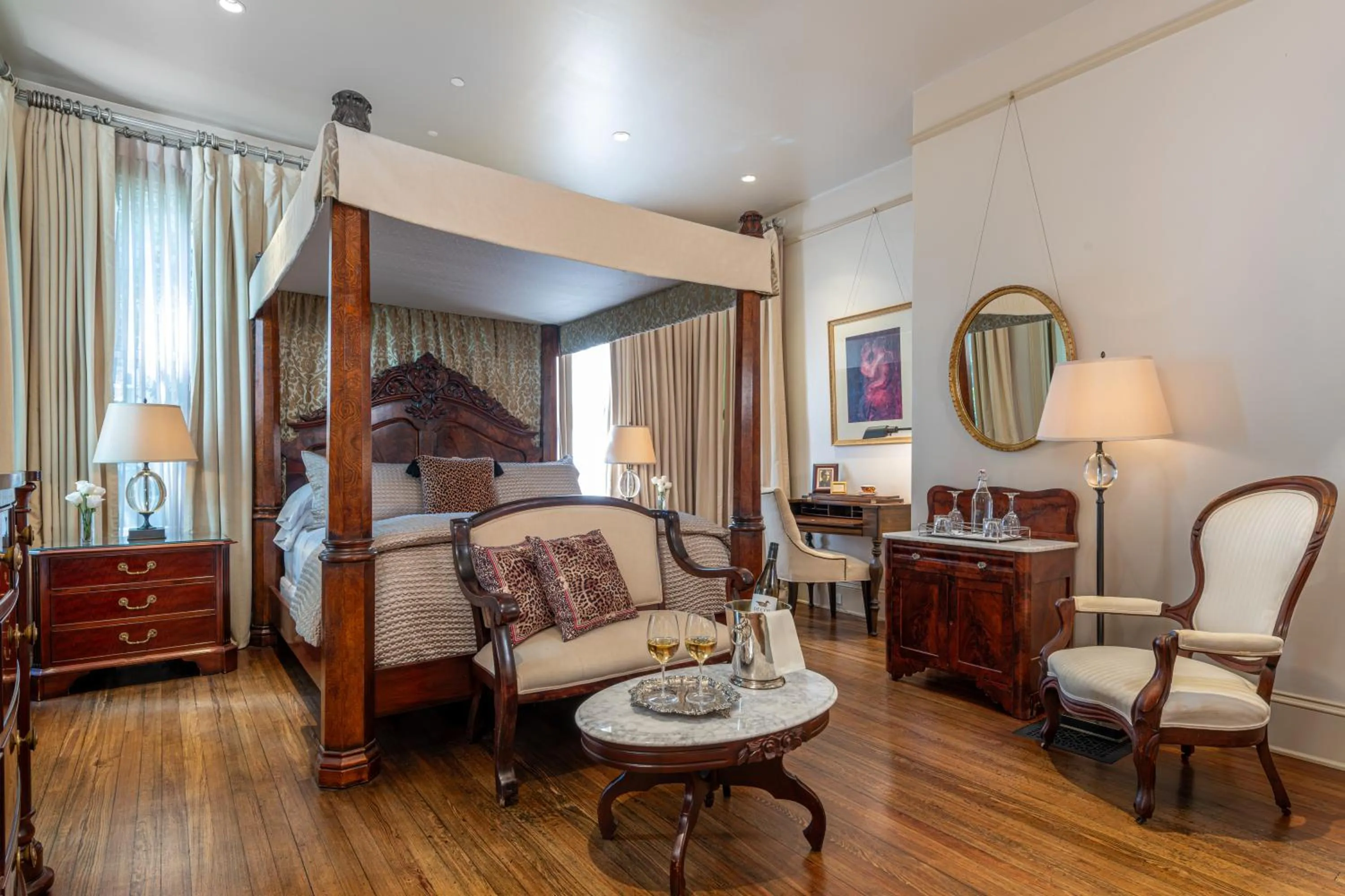 Bed in Stonehurst Place Bed & Breakfast