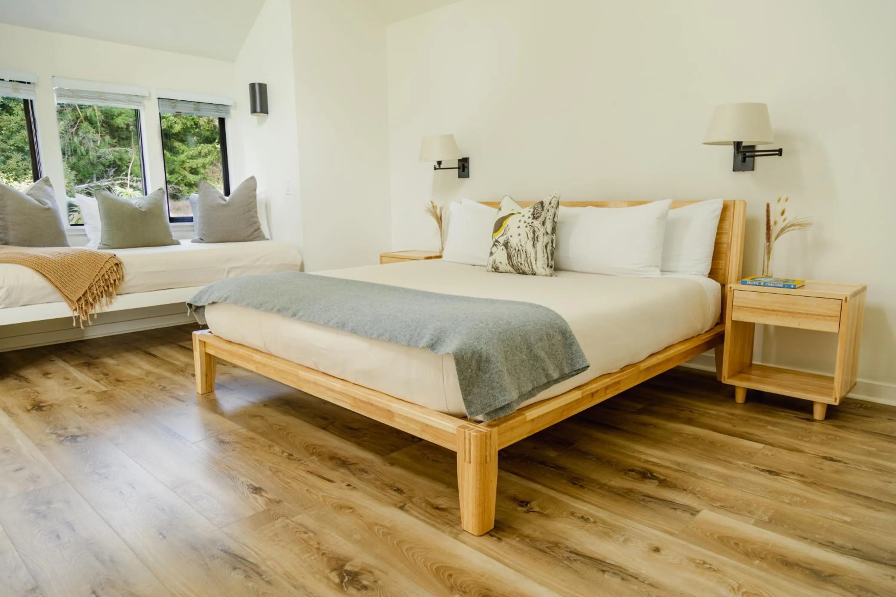 Bed in SCP Mendocino Inn and Farm