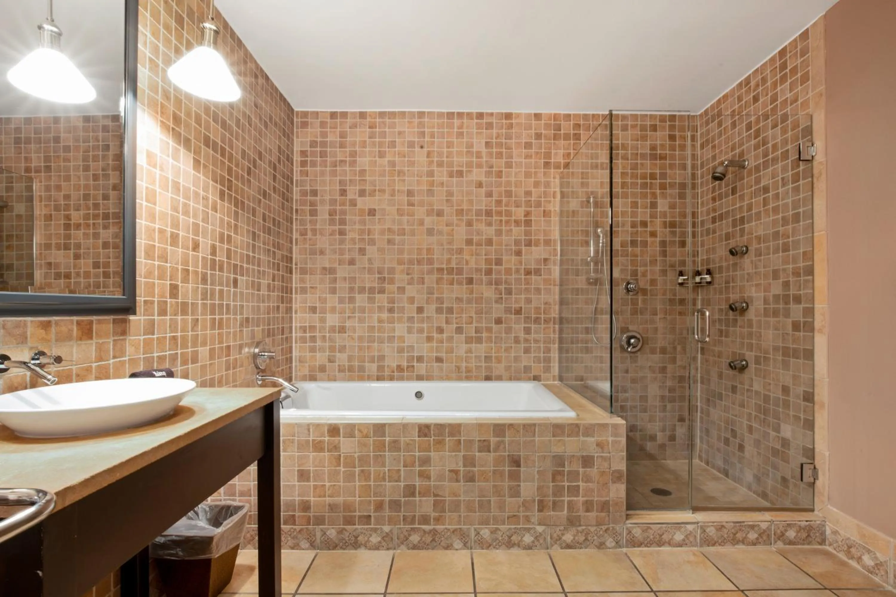 Bathroom in The Harbor Front Inn