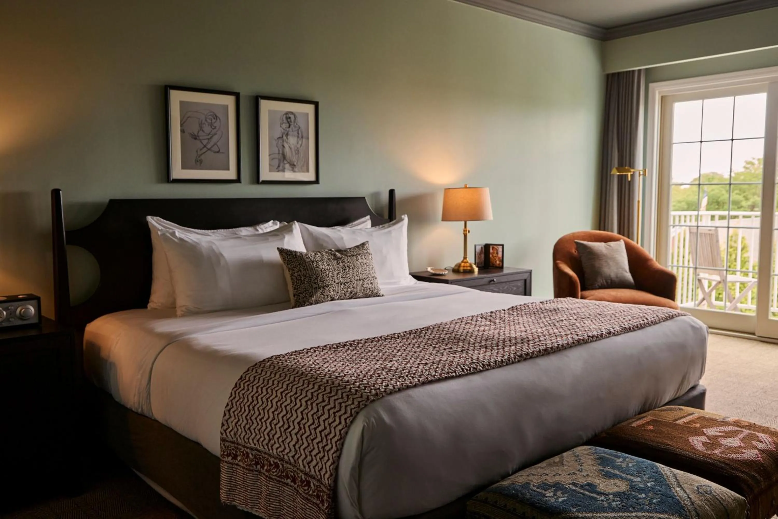 Bedroom in The Harbor Front Inn