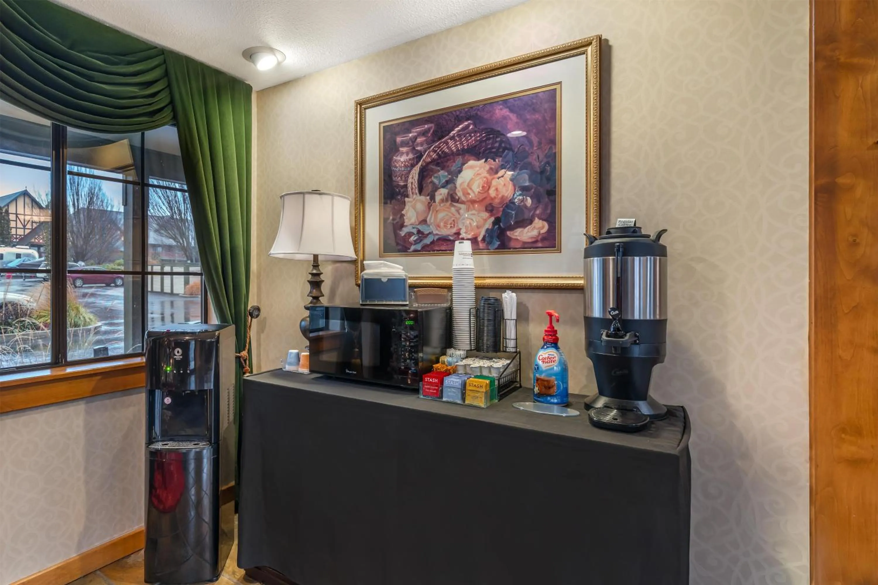 Breakfast in Best Western Windsor Inn