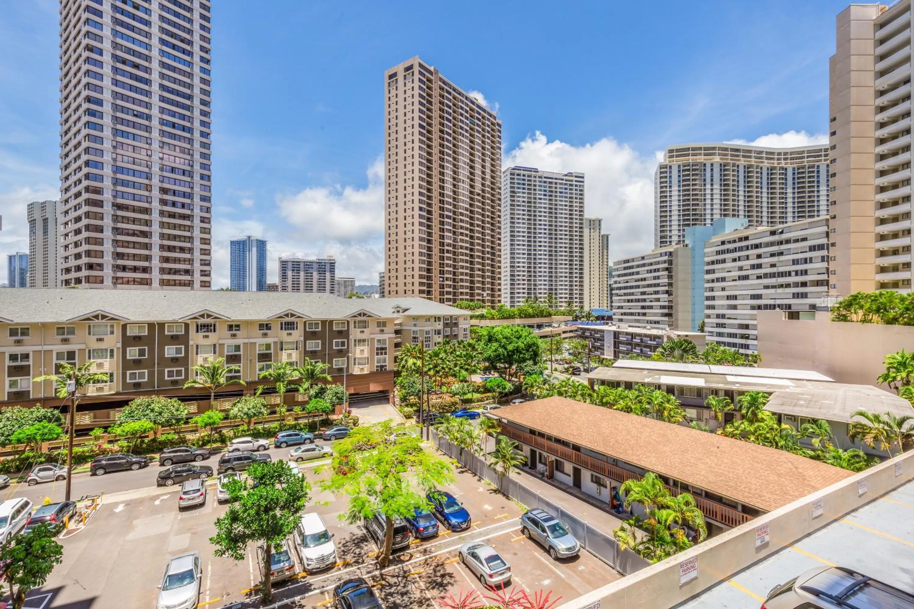 Property building in Castle at Palms at Waikīkī