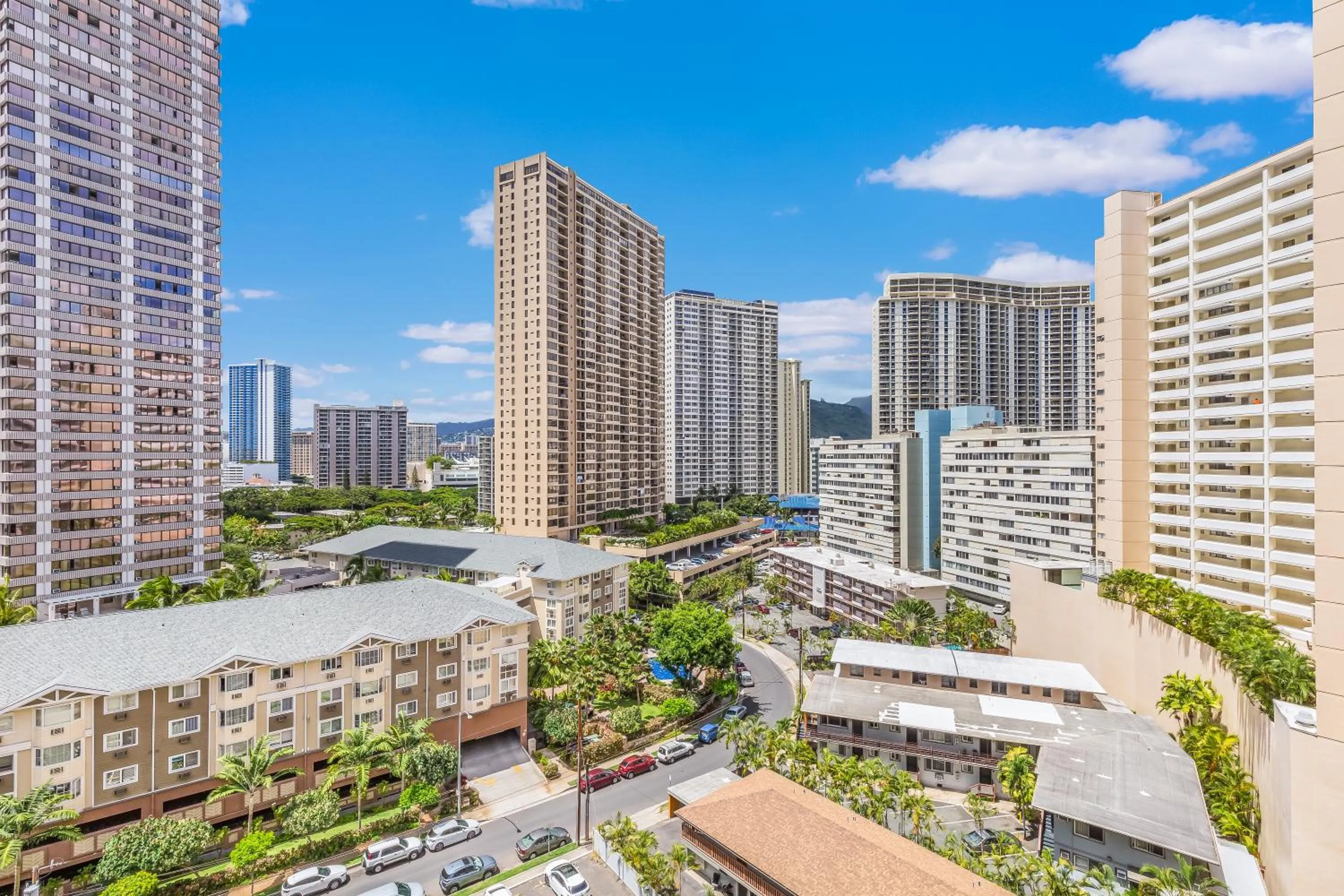 Property building in Castle at Palms at Waikīkī