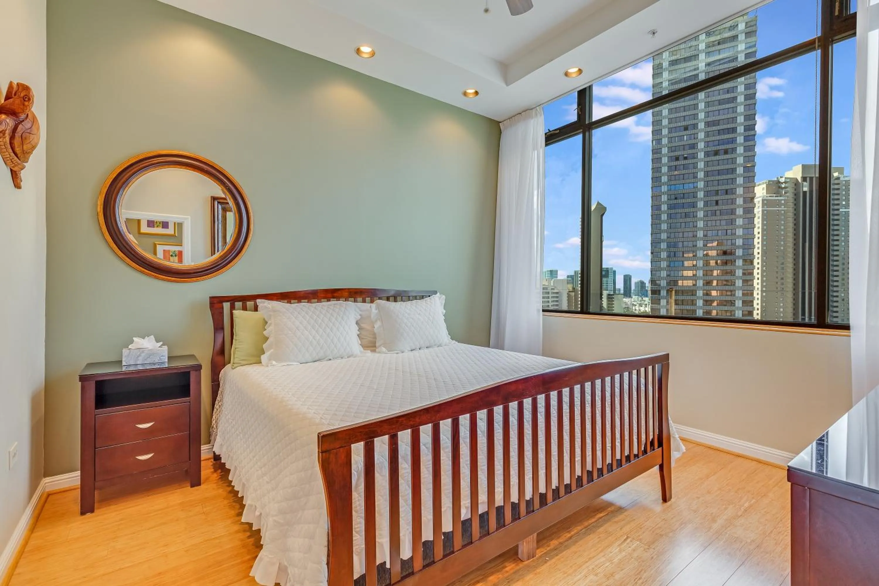 Bedroom in Castle at Palms at Waikīkī