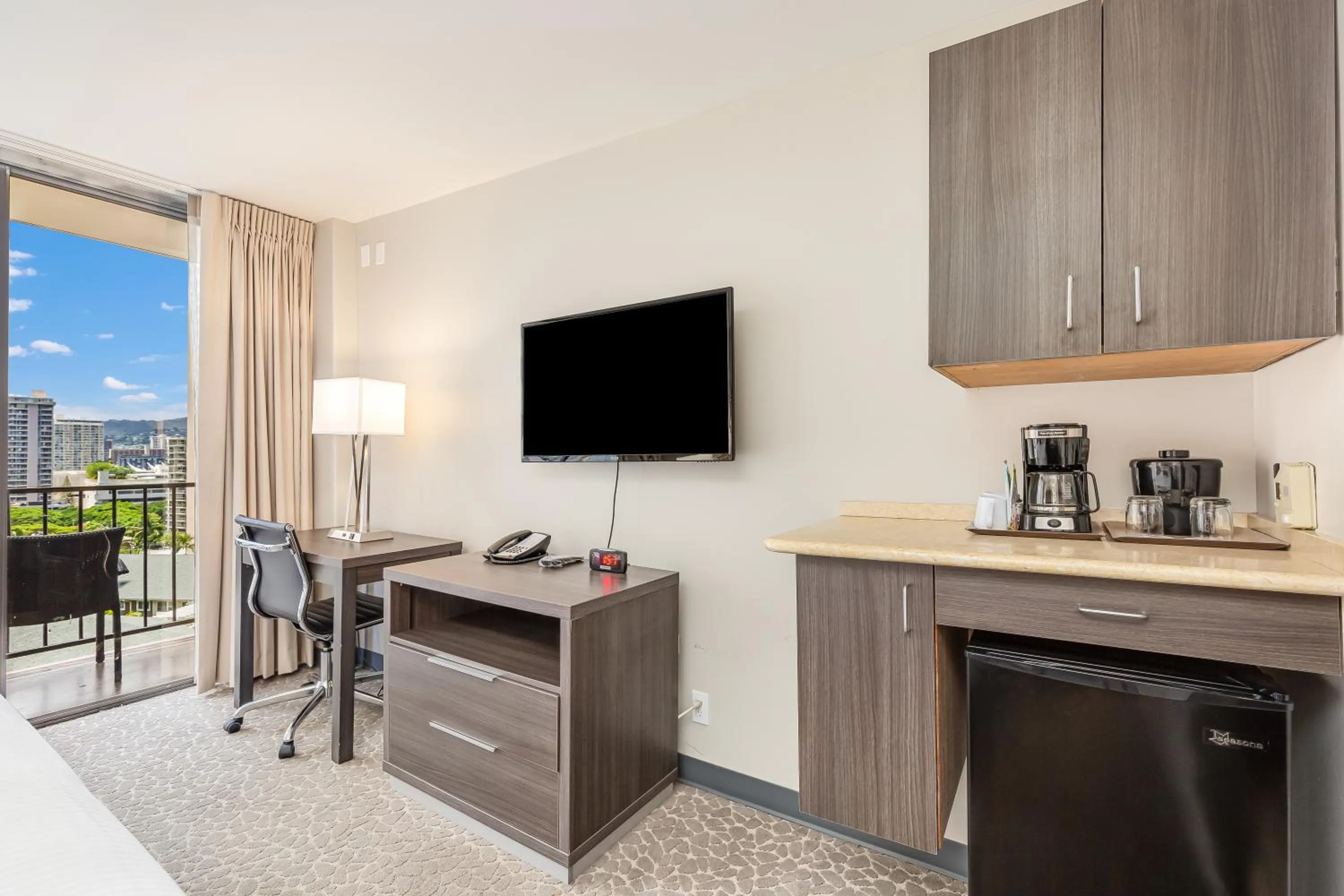 TV and multimedia in Castle at Palms at Waikīkī