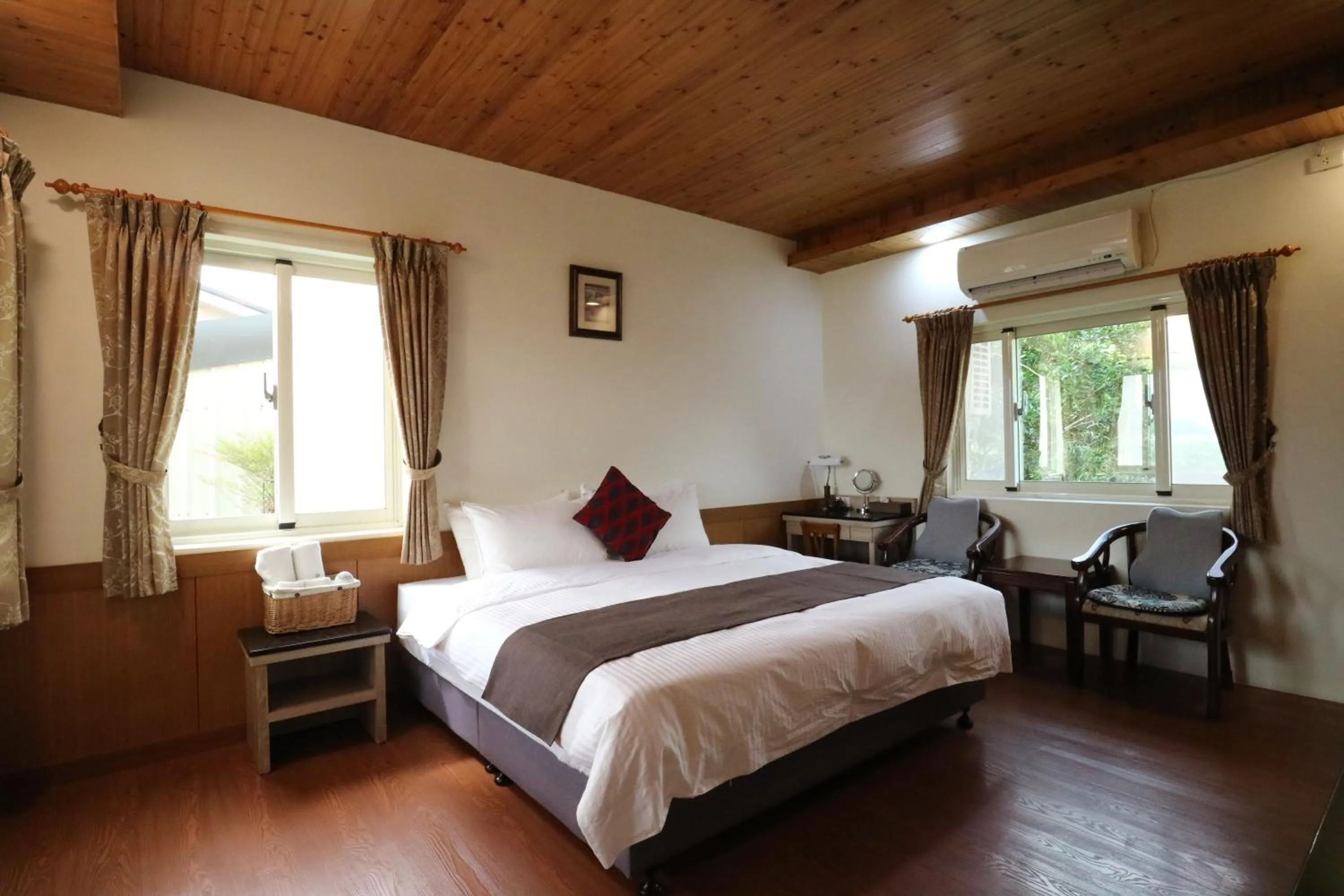 Photo of the whole room, Bed in Countryside B&B