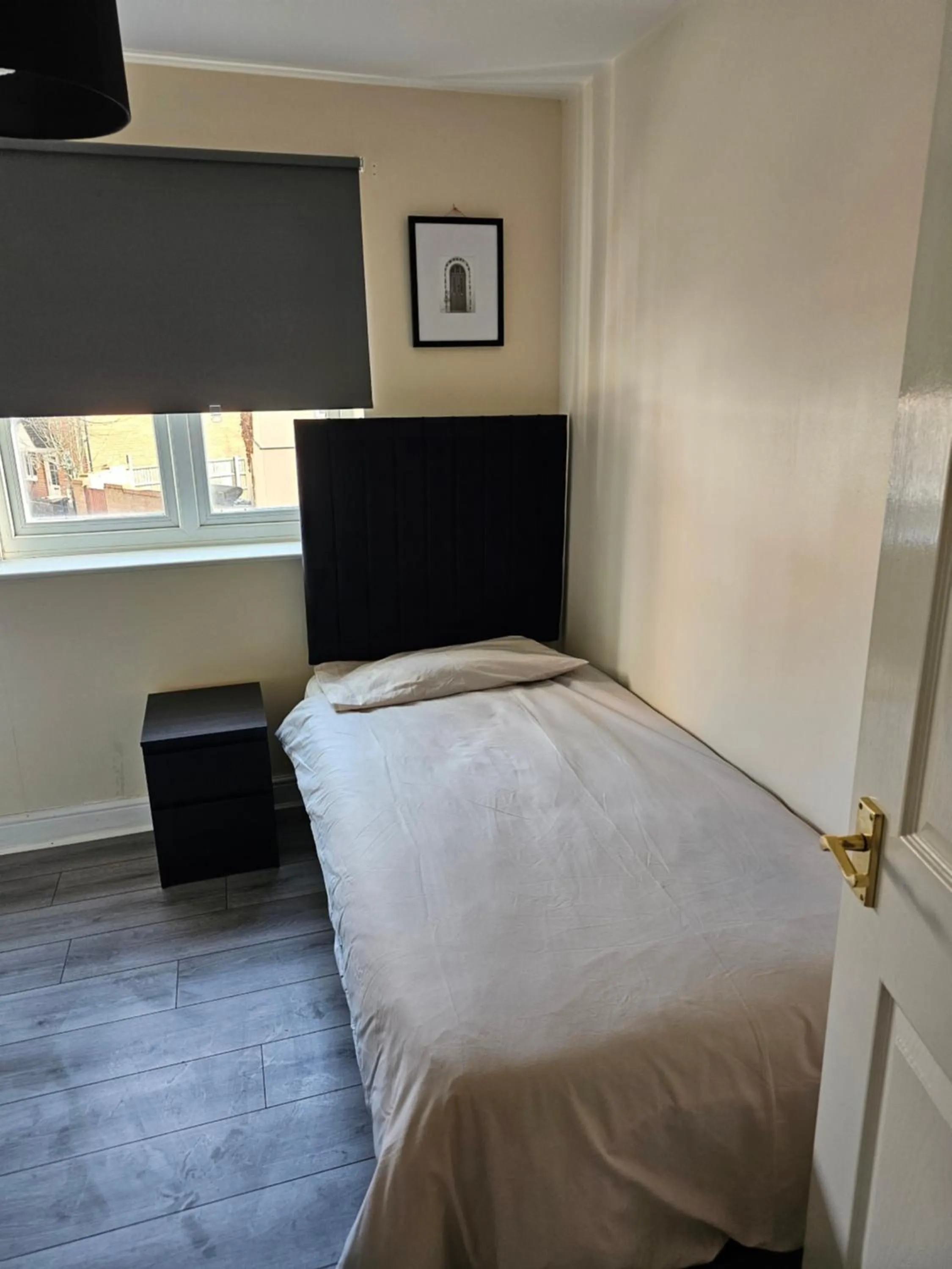Bed in Sleek 4 bed Apartment with 2 bathrooms