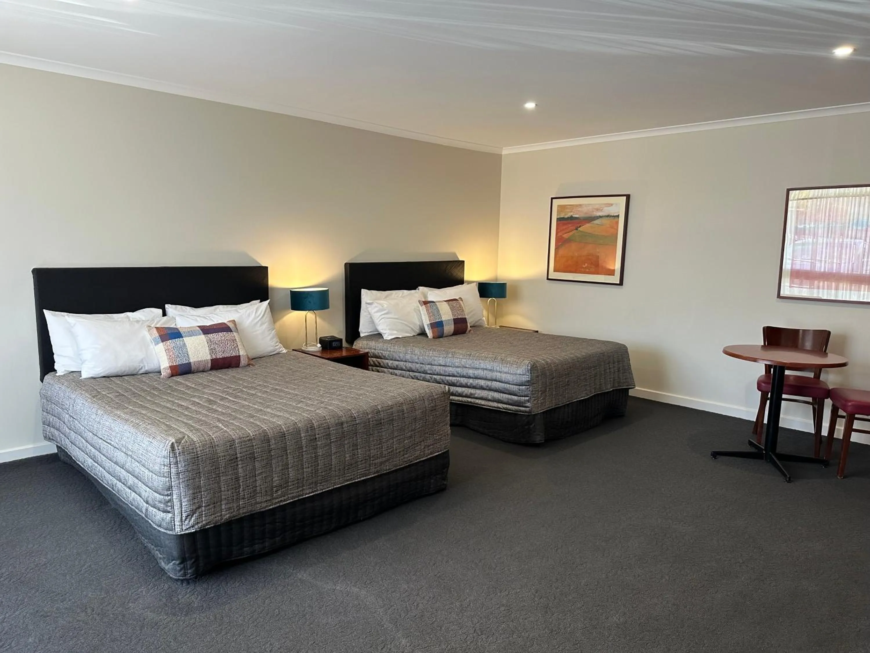 Bed in Westland Hotel Motel