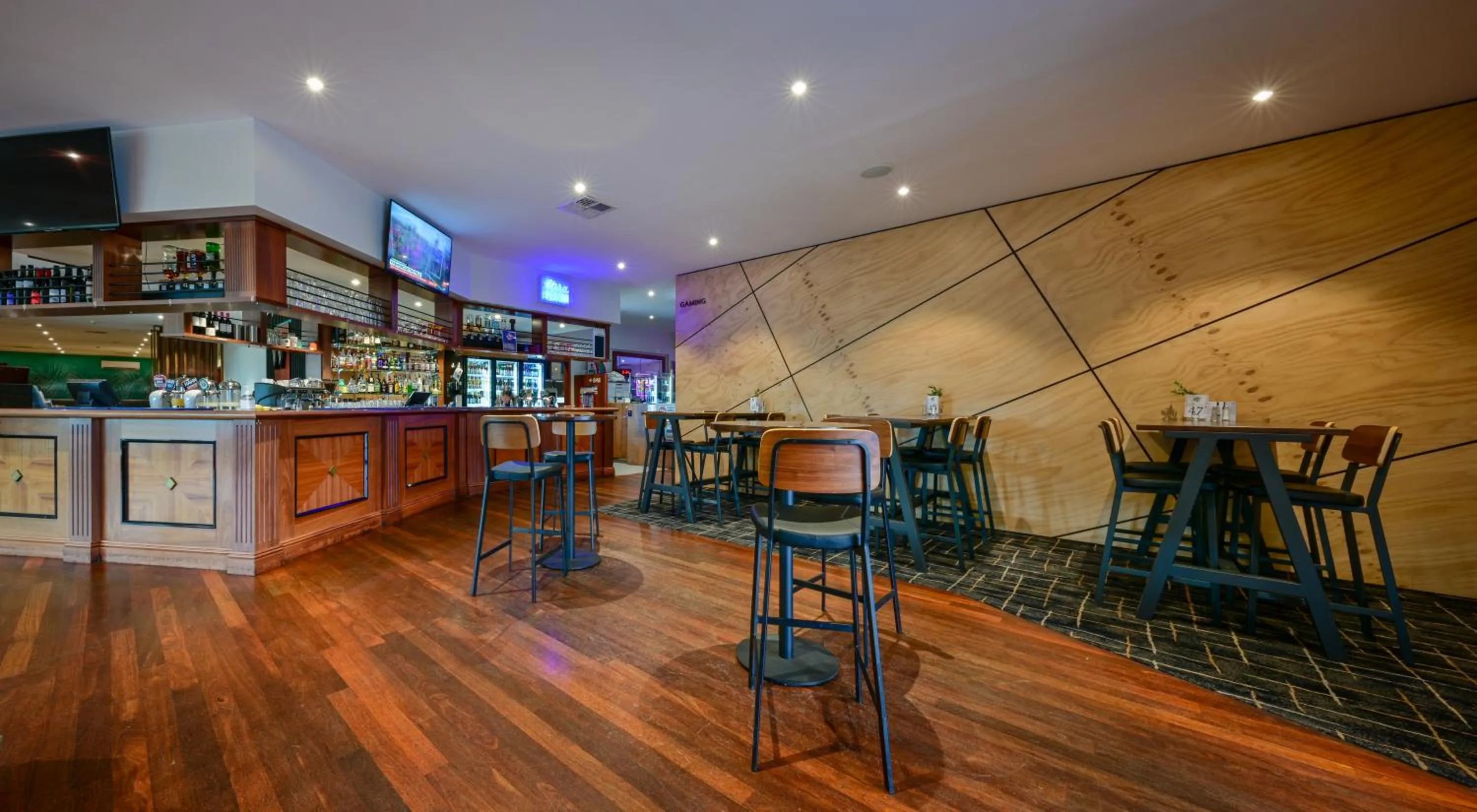 Westland Hotel Motel