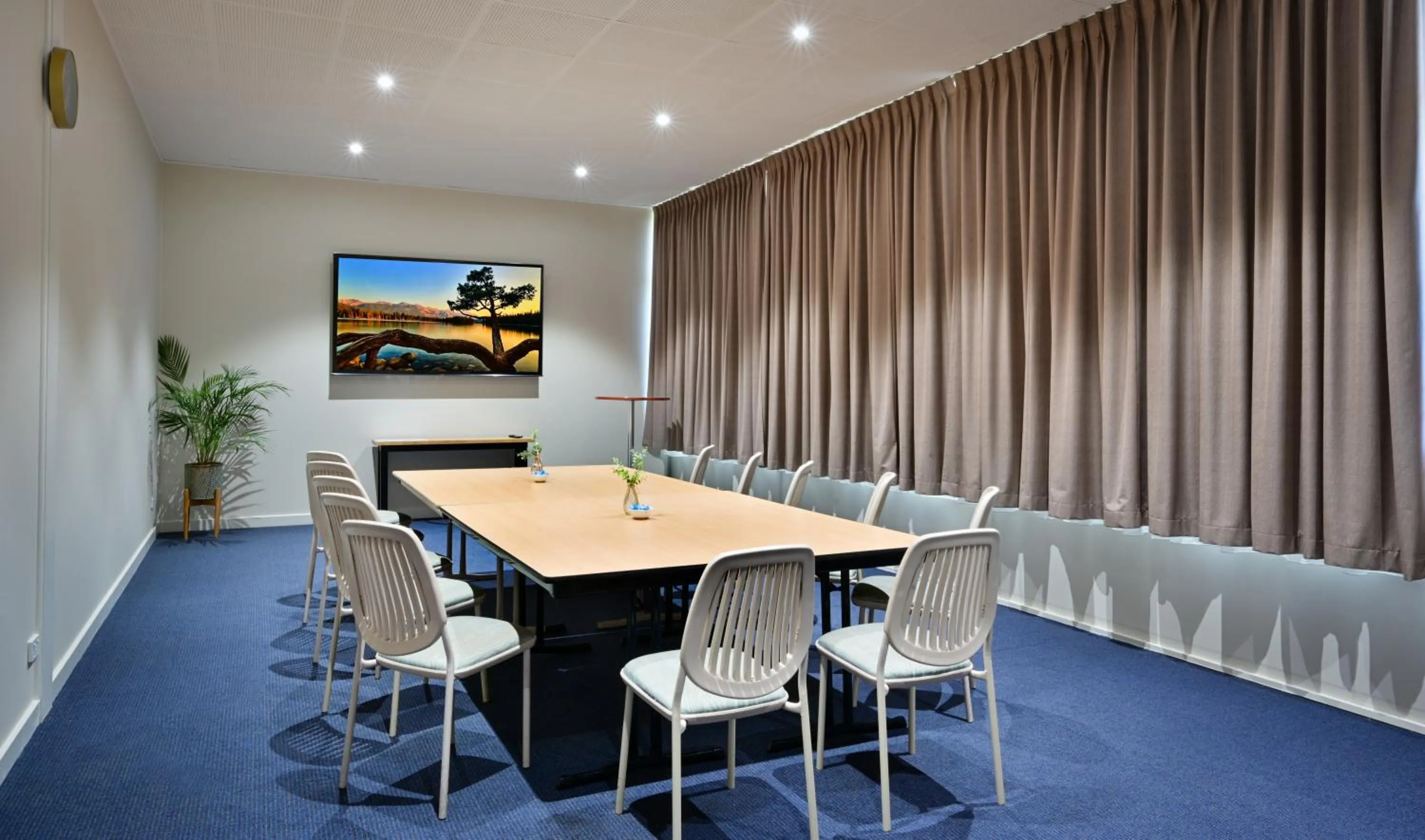 Meeting/conference room in Westland Hotel Motel