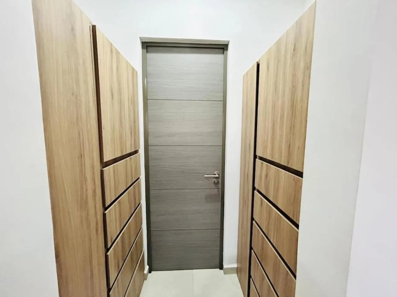 wardrobe in Bluú lagoon · Depa enorme alberca