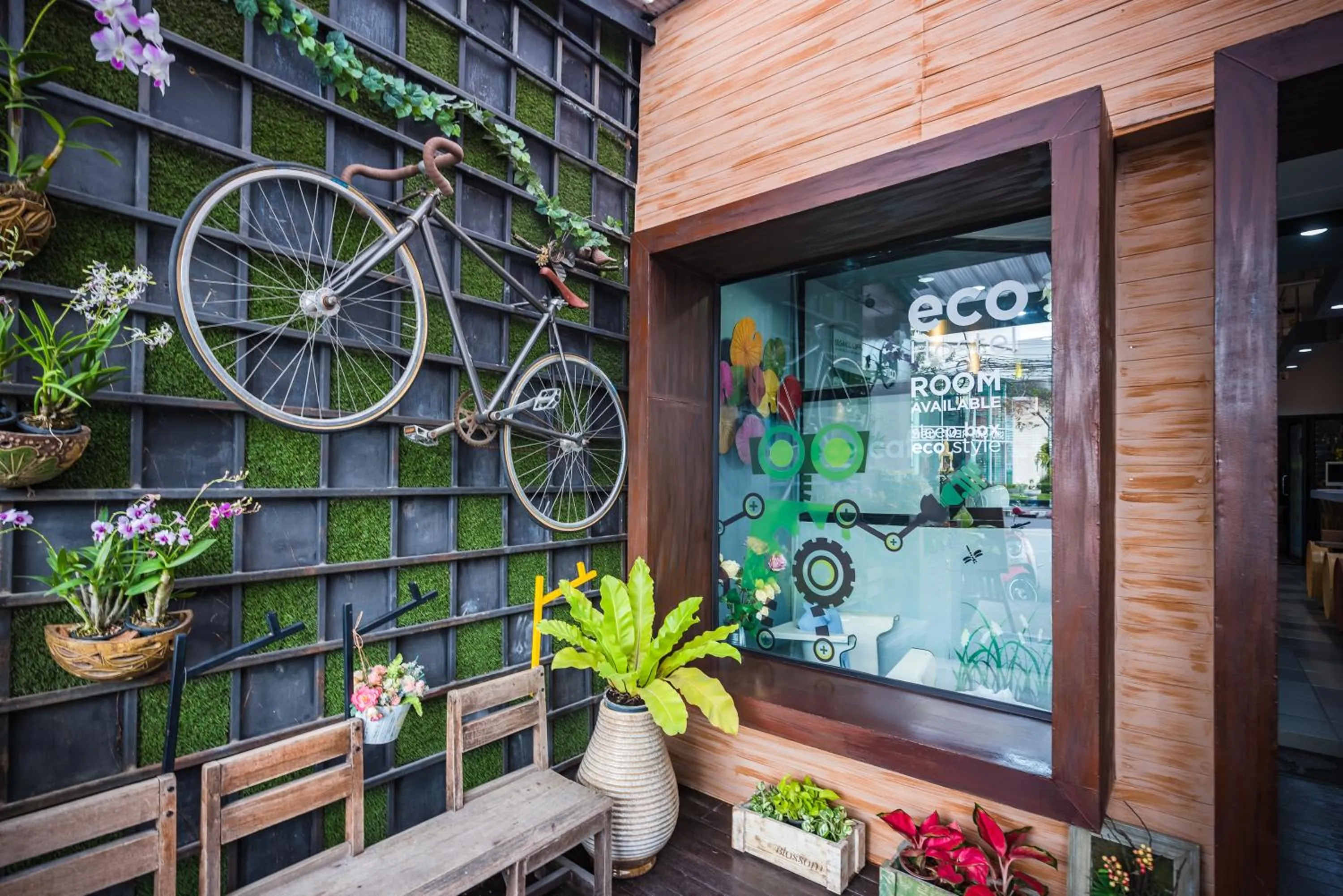 Facade/entrance in Eco Hostel
