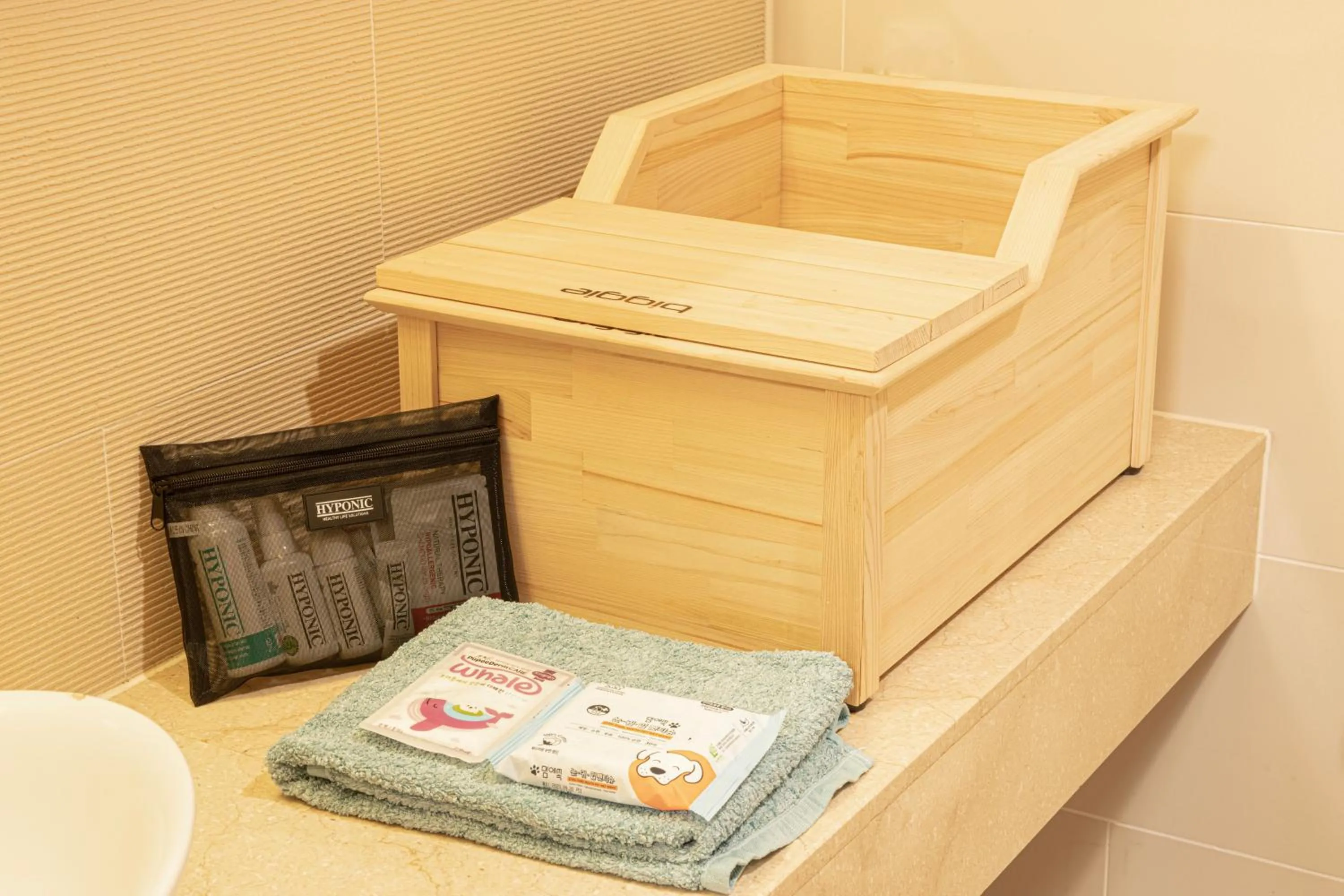 Decorative detail in Phoenix Island