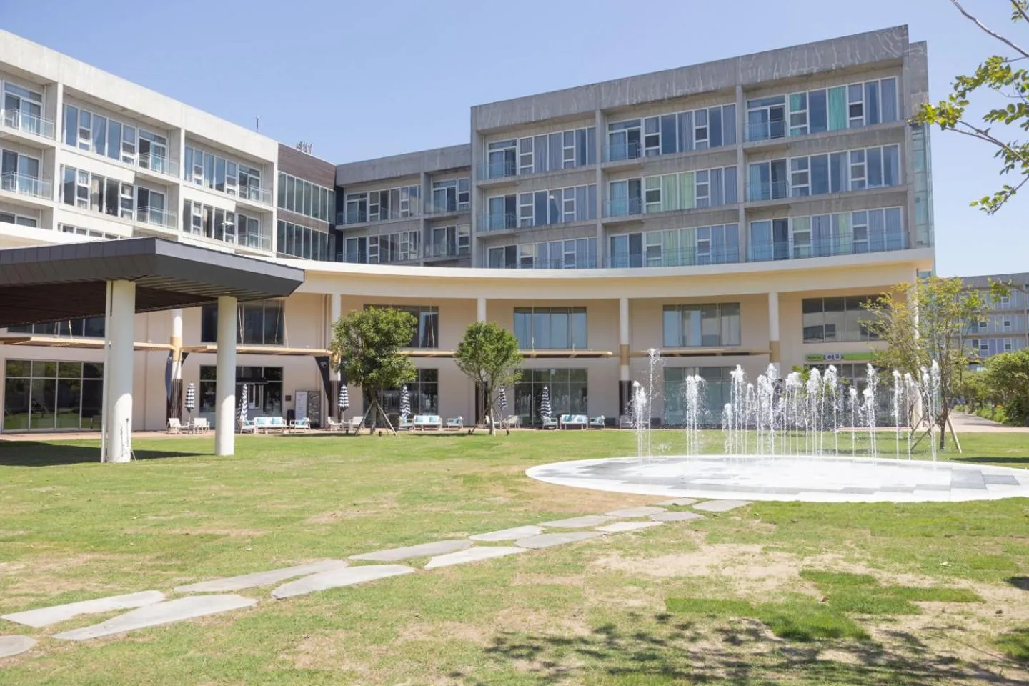 Property building in Phoenix Island