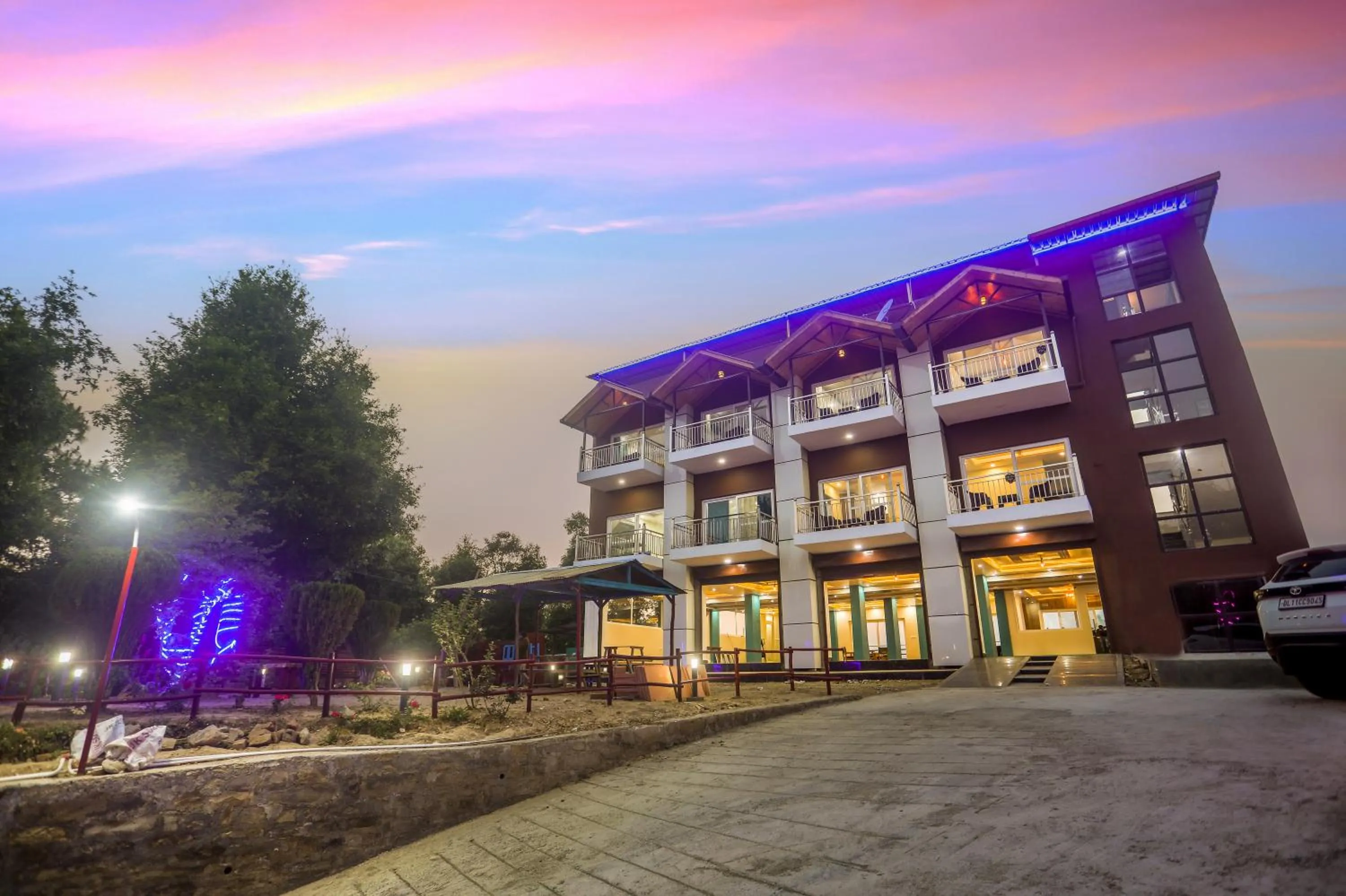 Property building in Mukteshwar Treat Resort