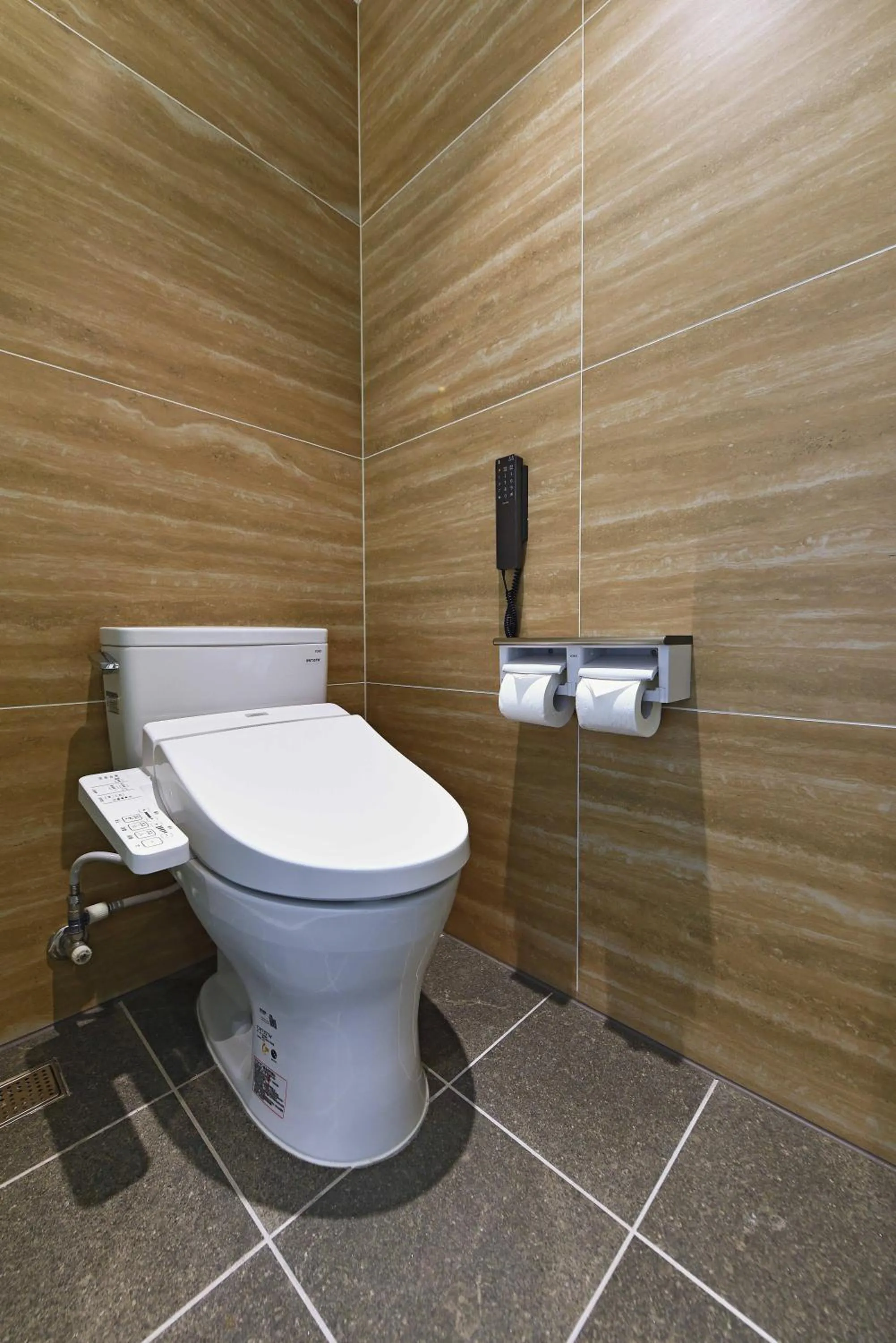 Toilet in Fullon Poshtel - Shuili