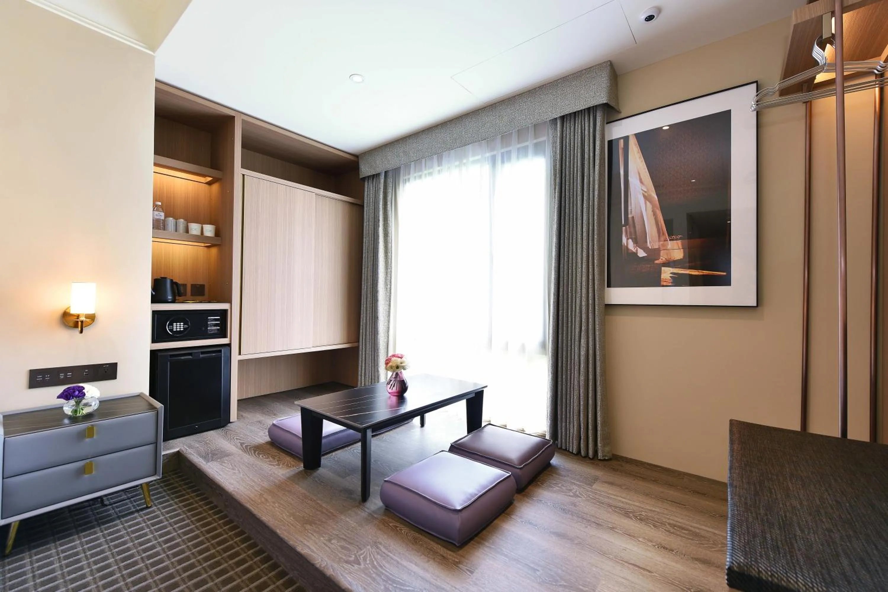 Seating area in Fullon Poshtel - Shuili