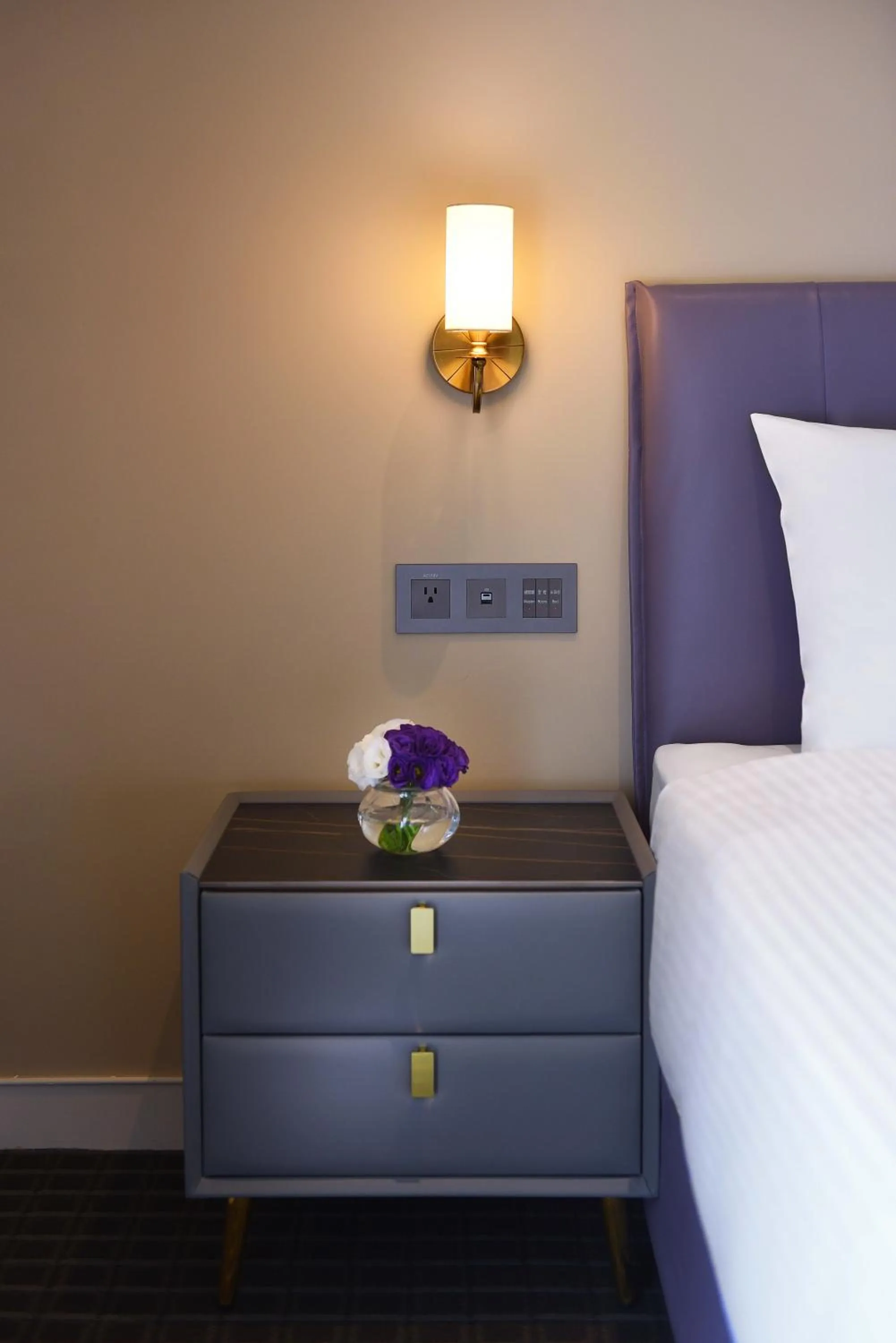 hair dresser, Bed in Fullon Poshtel - Shuili