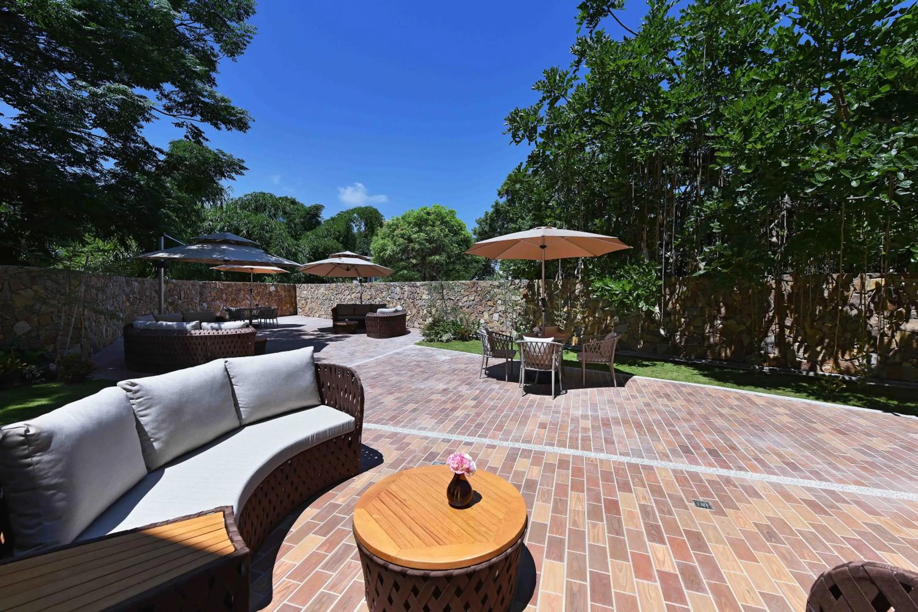 Patio in Fullon Poshtel - Shuili